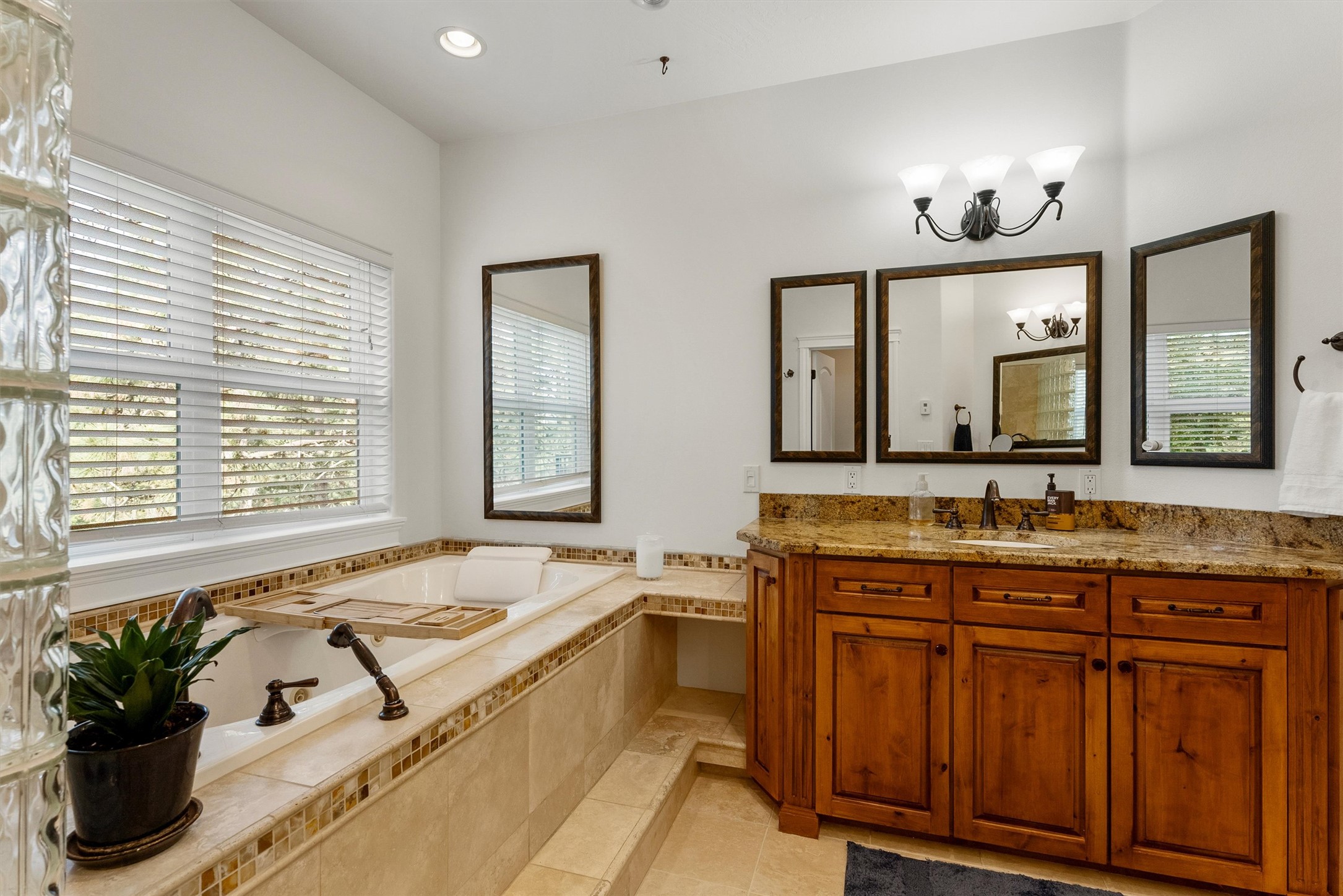 5959 Hayes Creek Road Property Photo 62