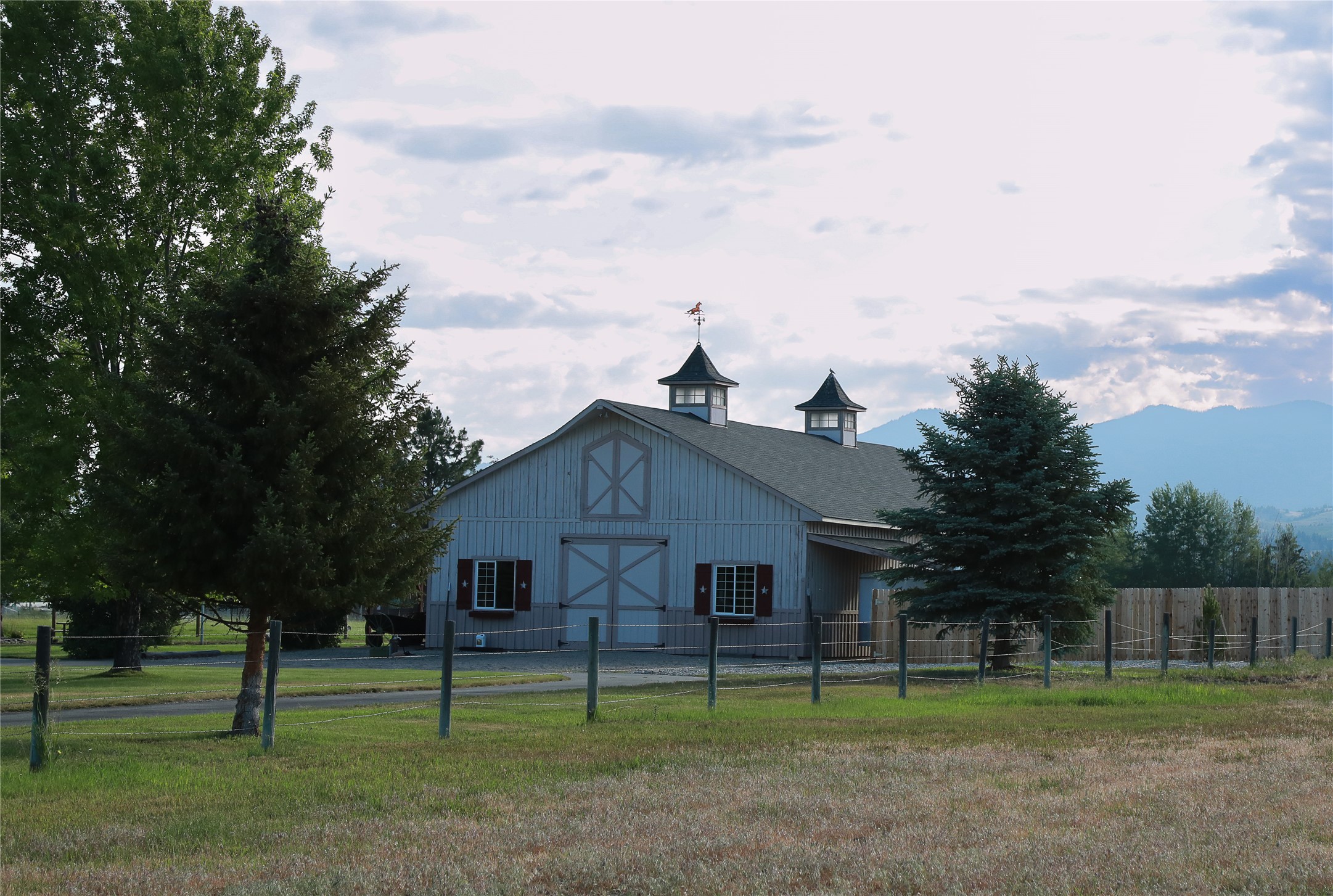 424 Saddle Ridge Road Property Photo 9