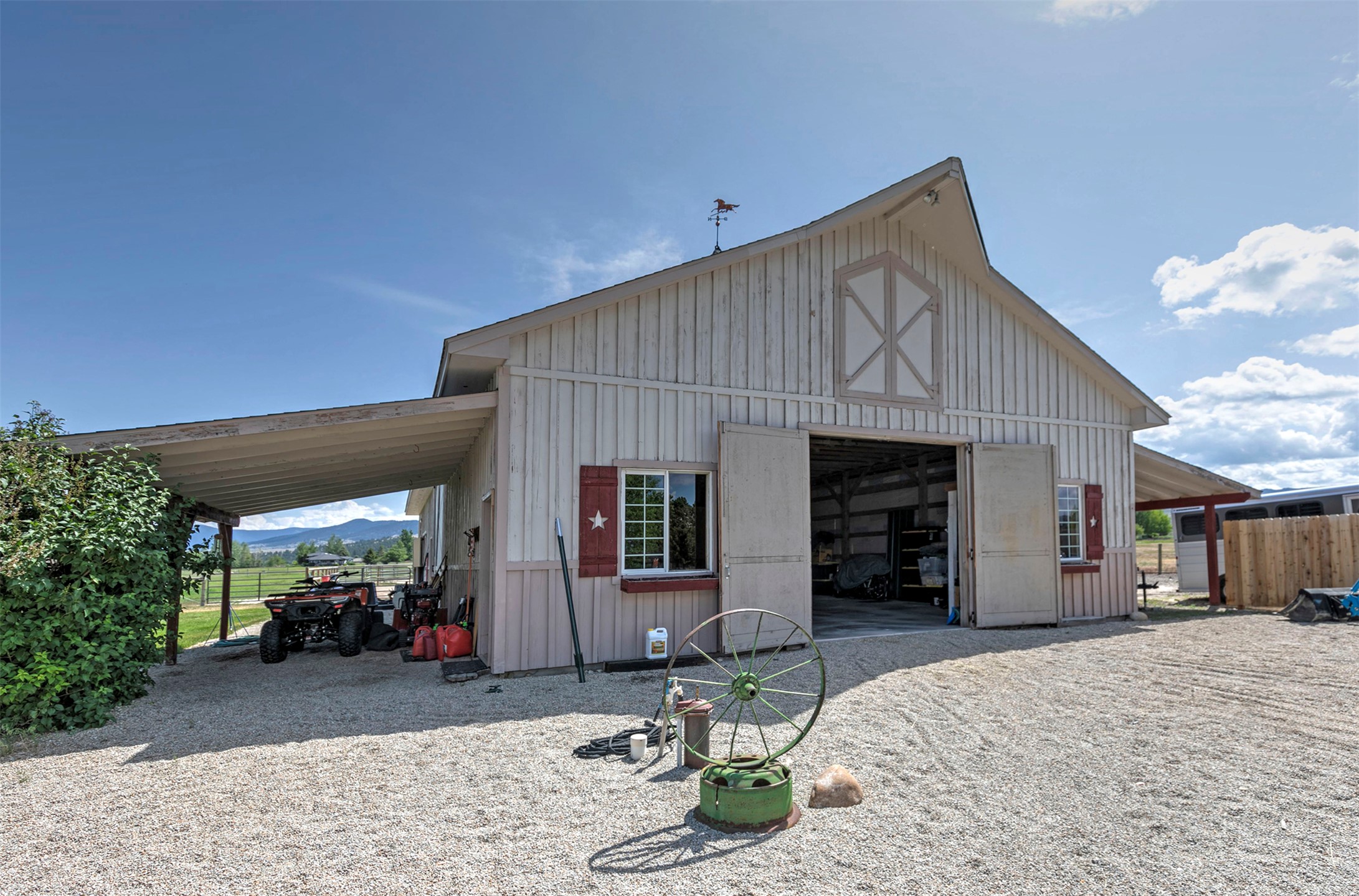424 Saddle Ridge Road Property Photo 10