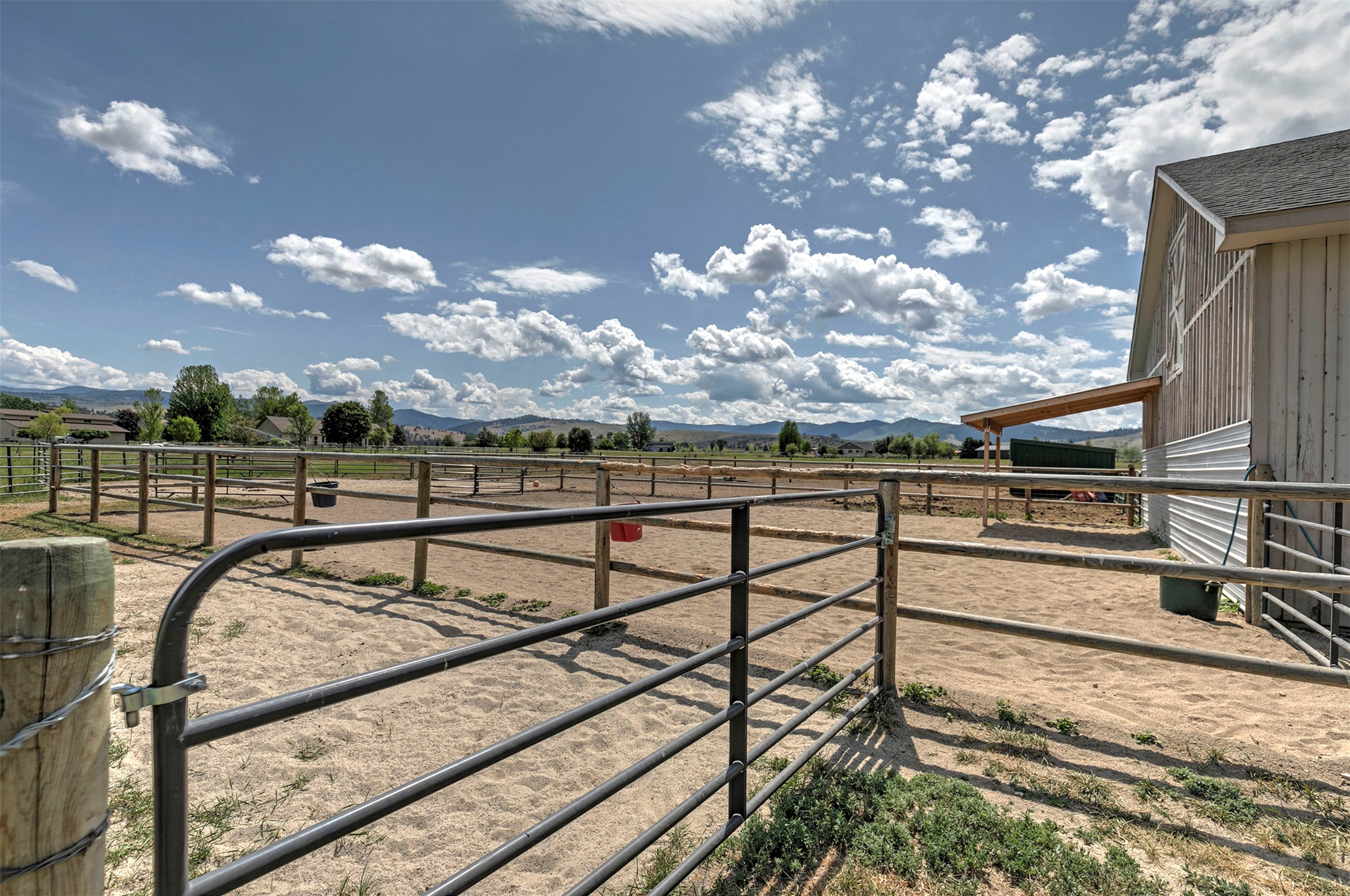 424 Saddle Ridge Road Property Photo 14