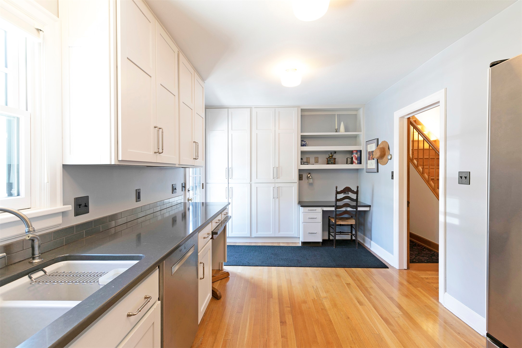 605 Evans Avenue Property Photo 14