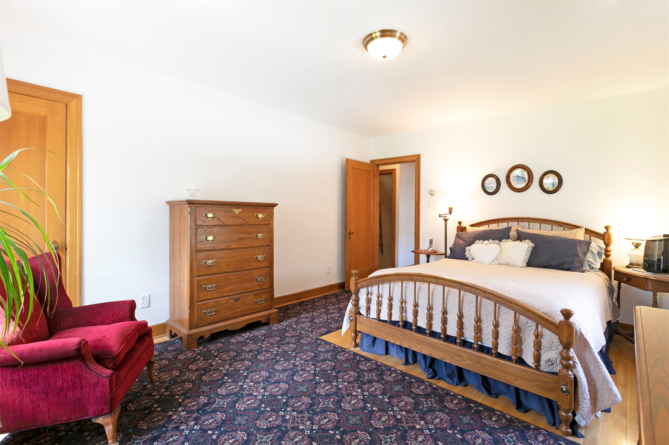 605 Evans Avenue Property Photo 21