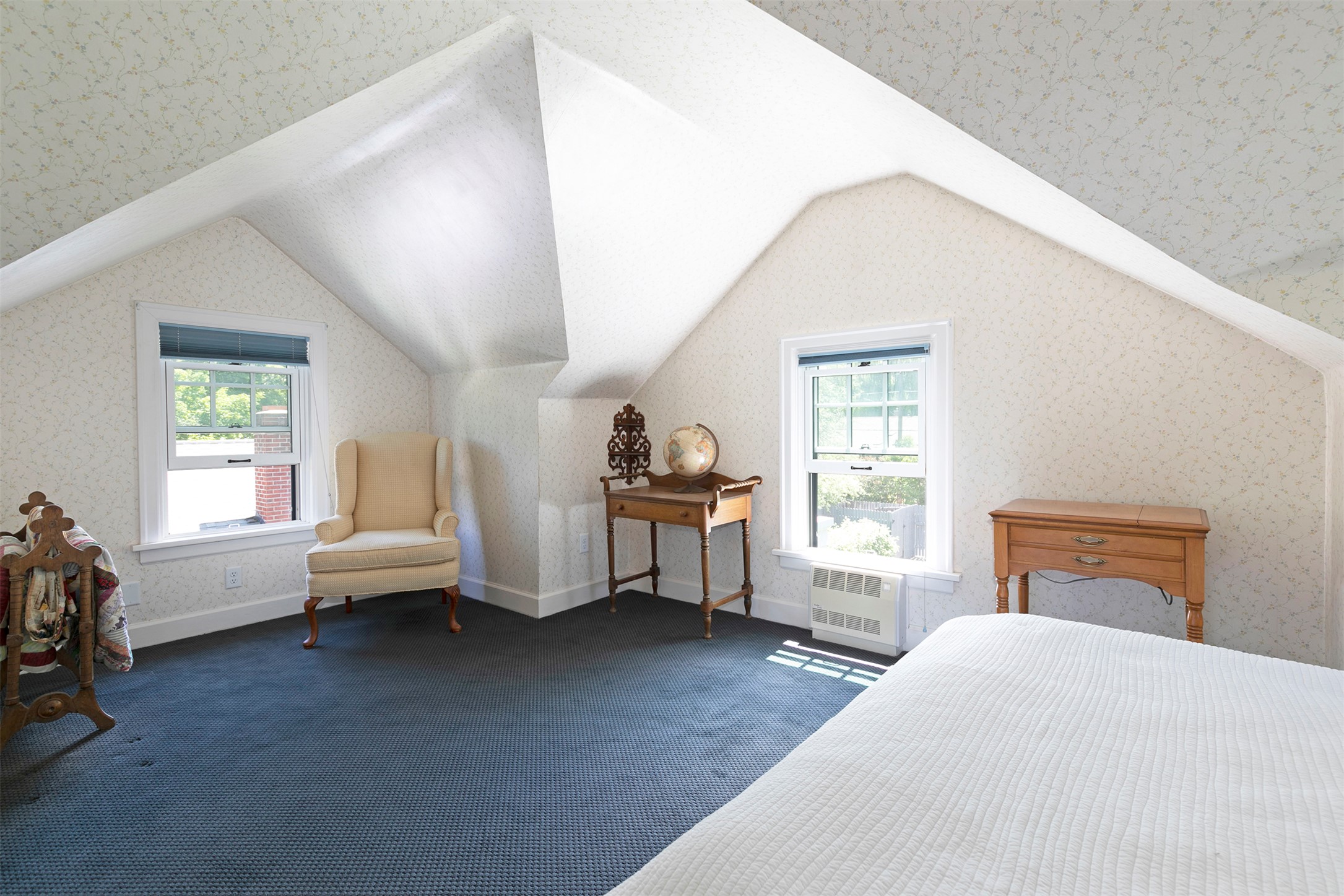 605 Evans Avenue Property Photo 24