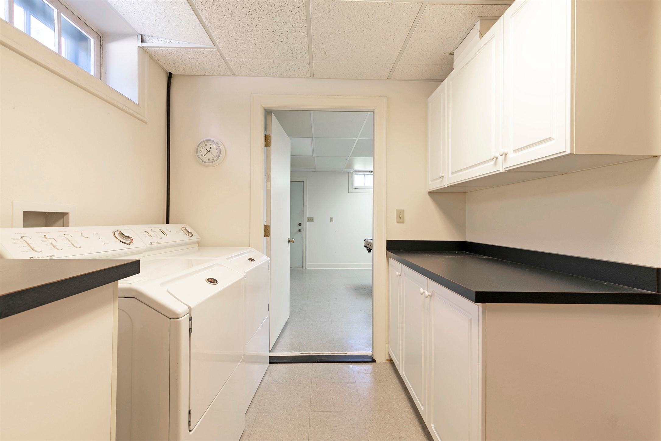 605 Evans Avenue Property Photo 36