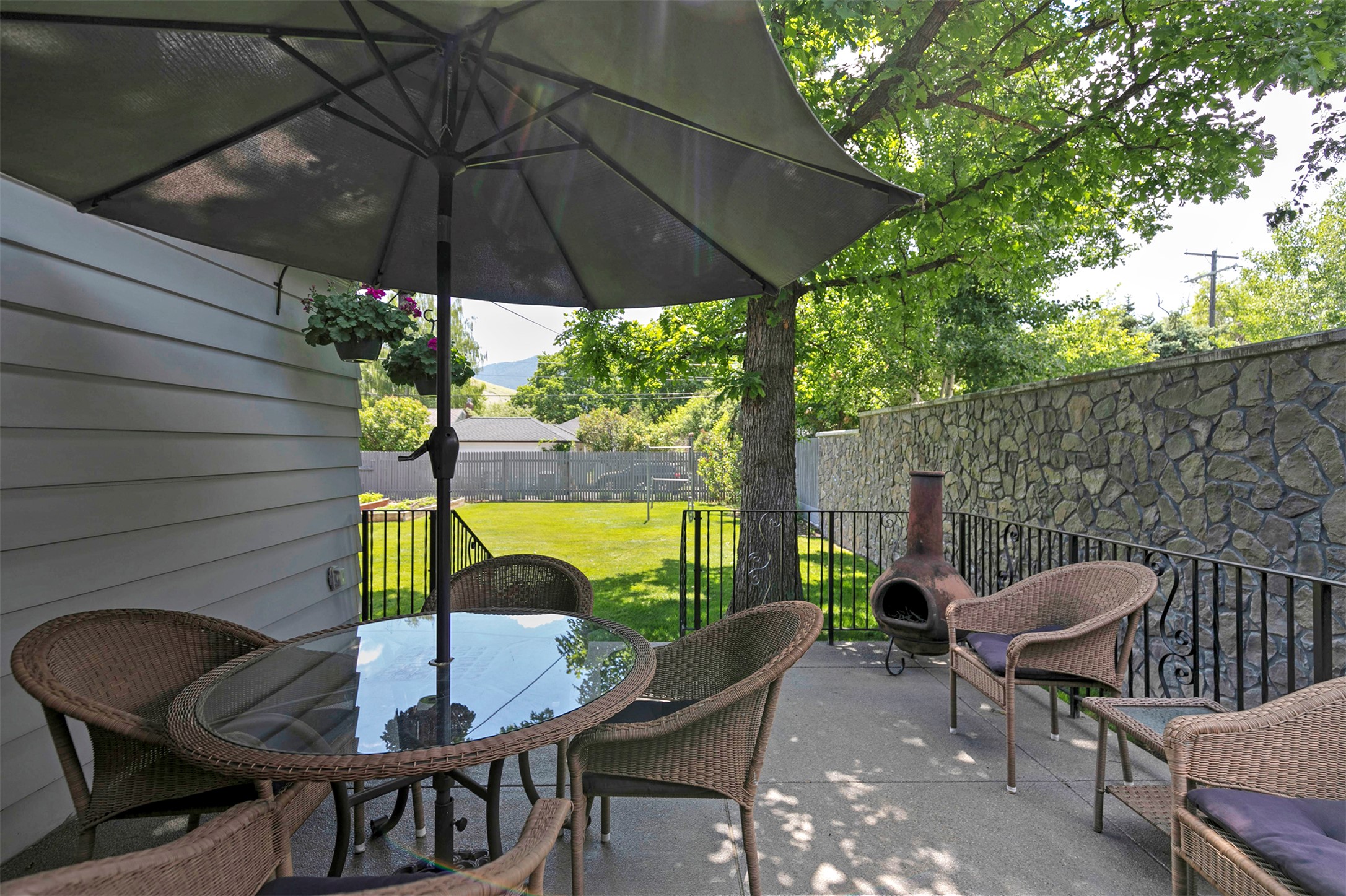 605 Evans Avenue Property Photo 38