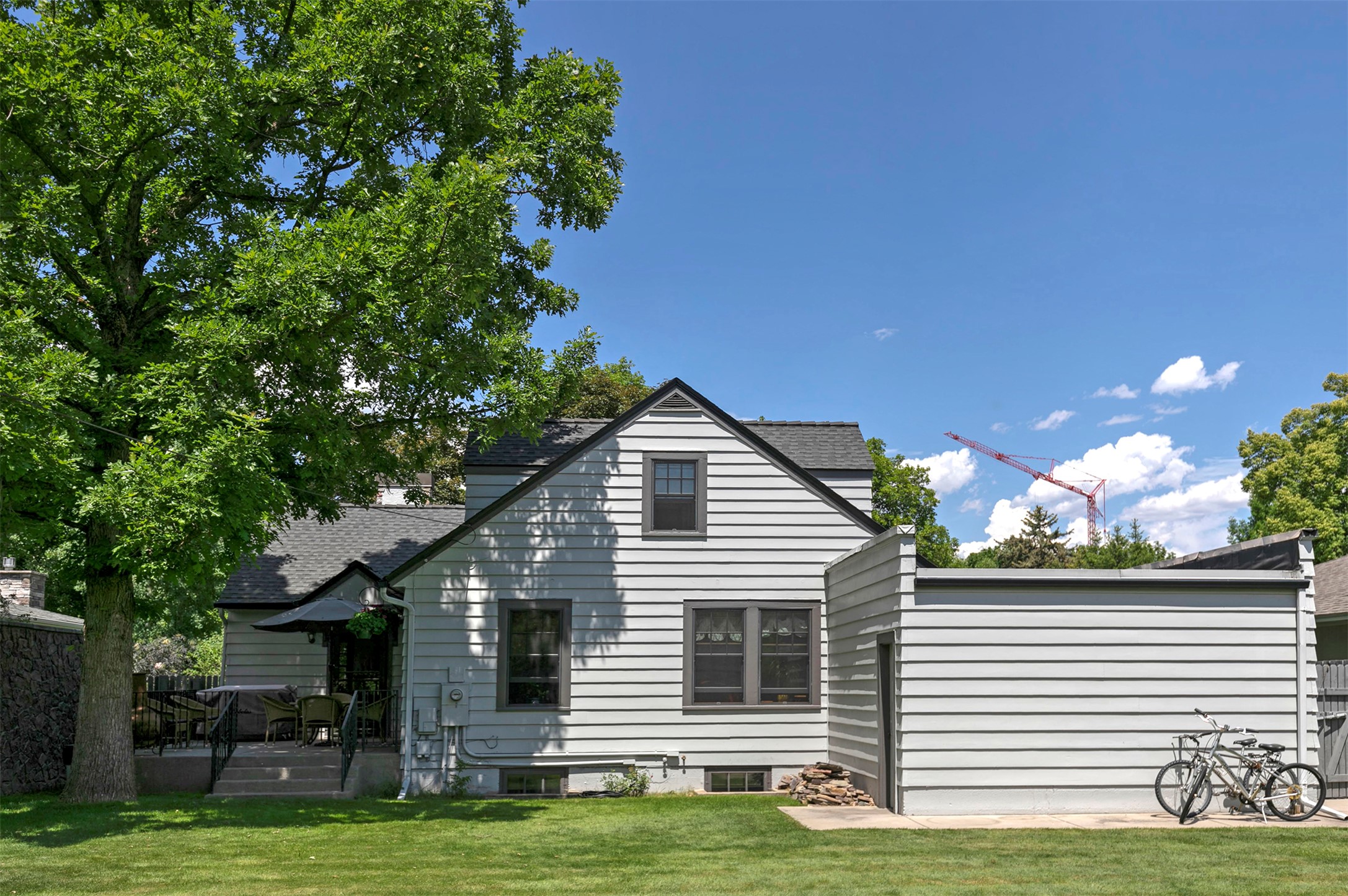 605 Evans Avenue Property Photo 41