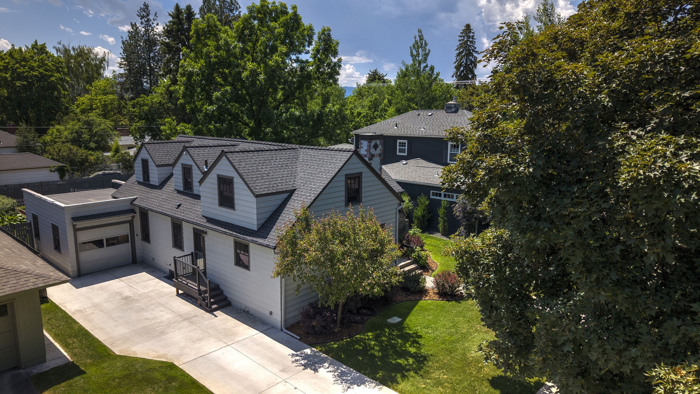 605 Evans Avenue Property Photo 49