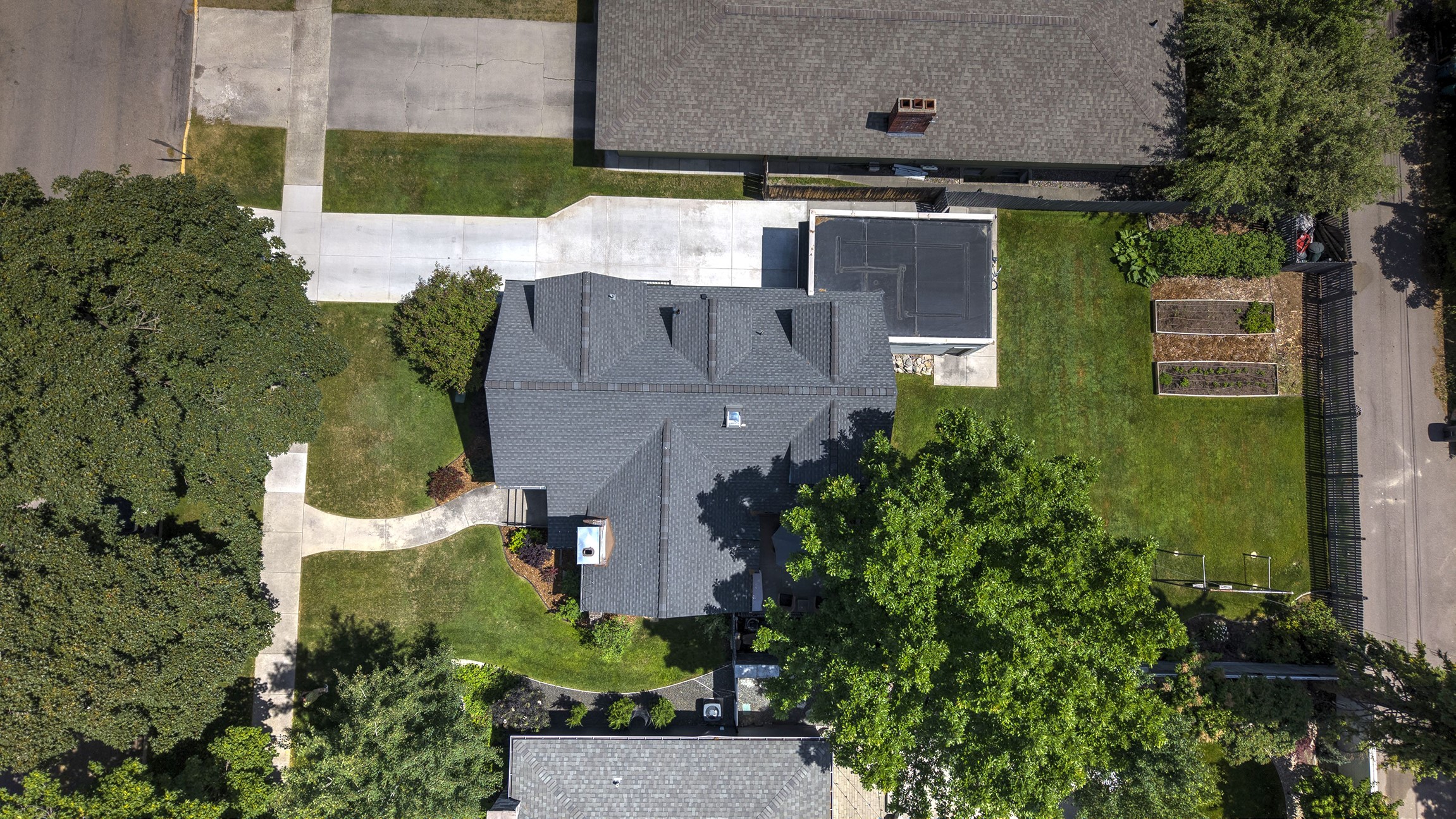 605 Evans Avenue Property Photo 50