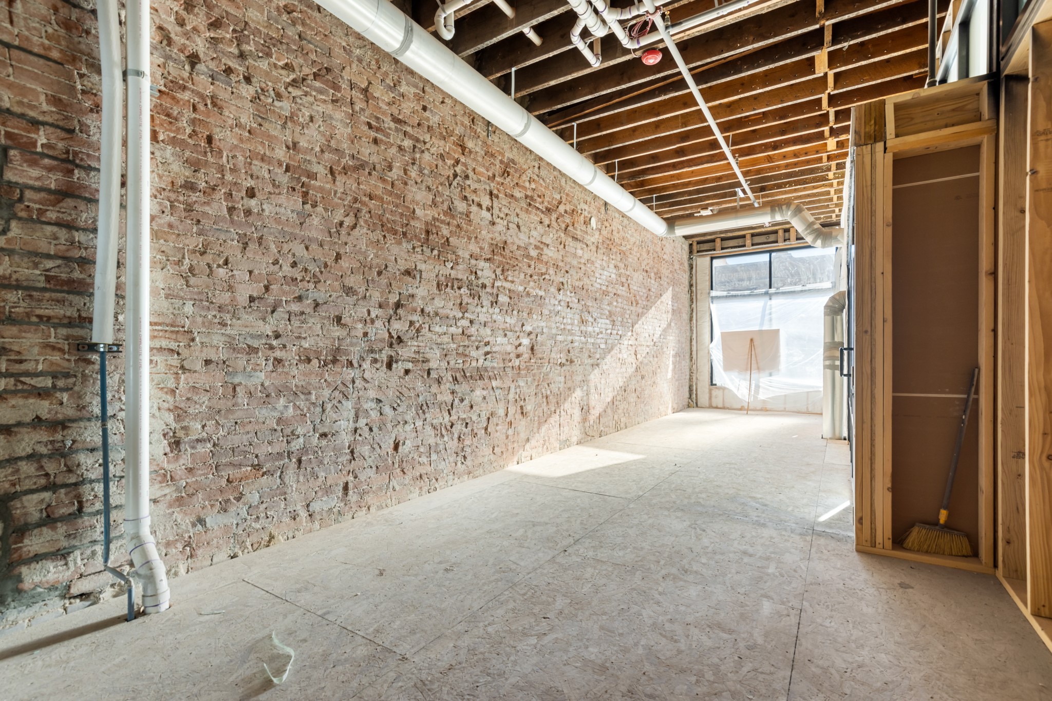 59 E Park Street Property Photo 11