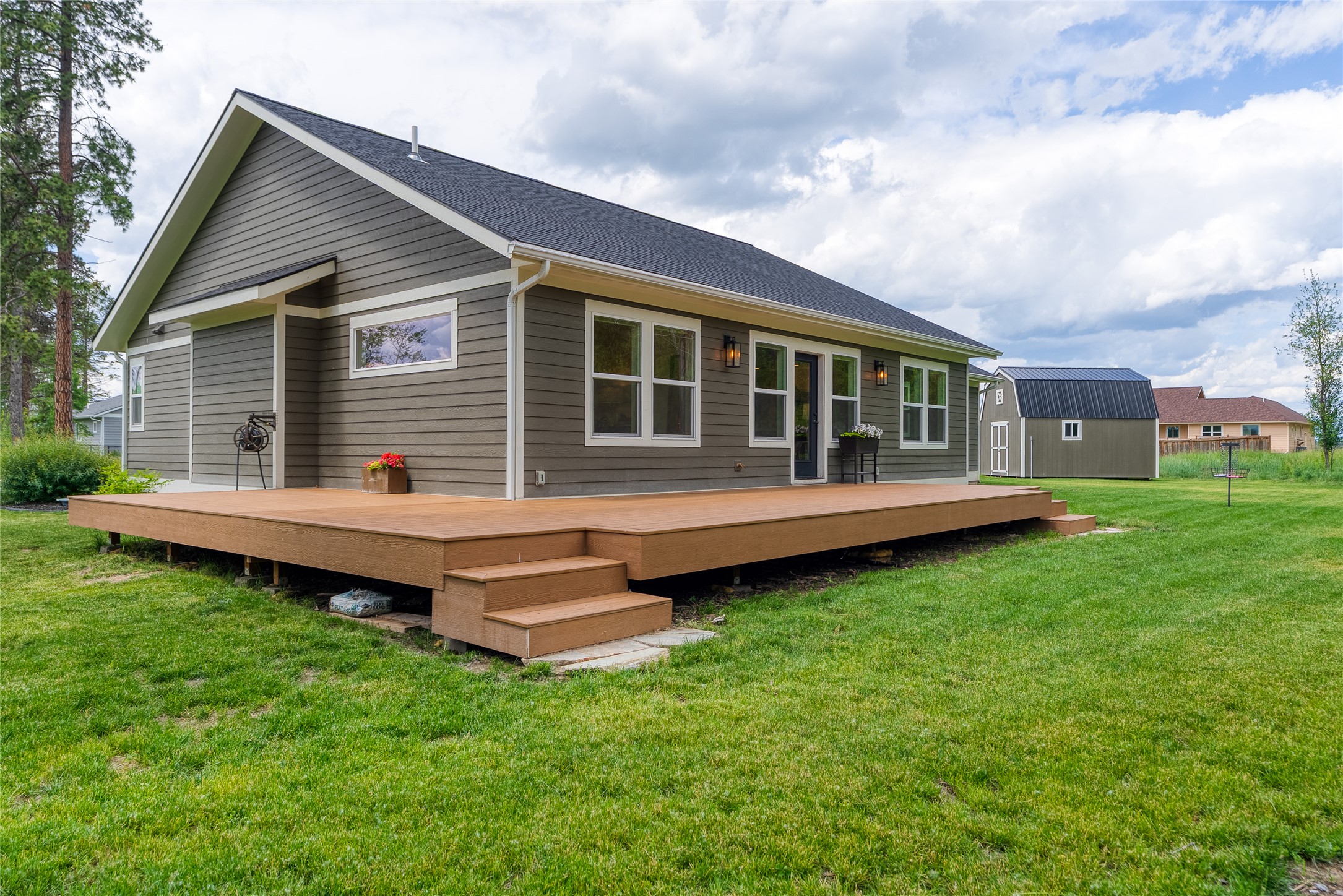 405 Kendal Loop Property Photo 8