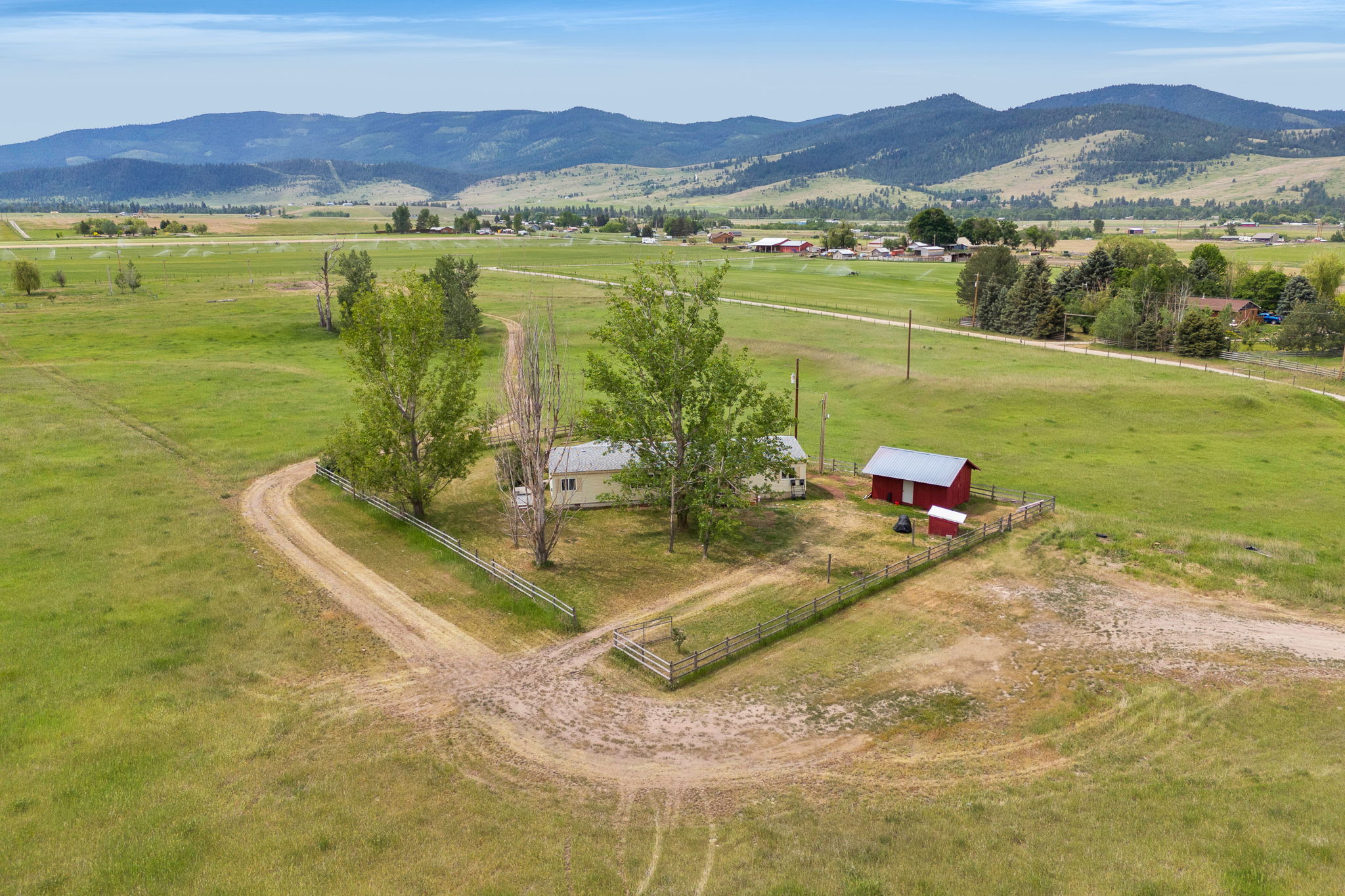 69660 Pellew Creek Lane Property Photo 1