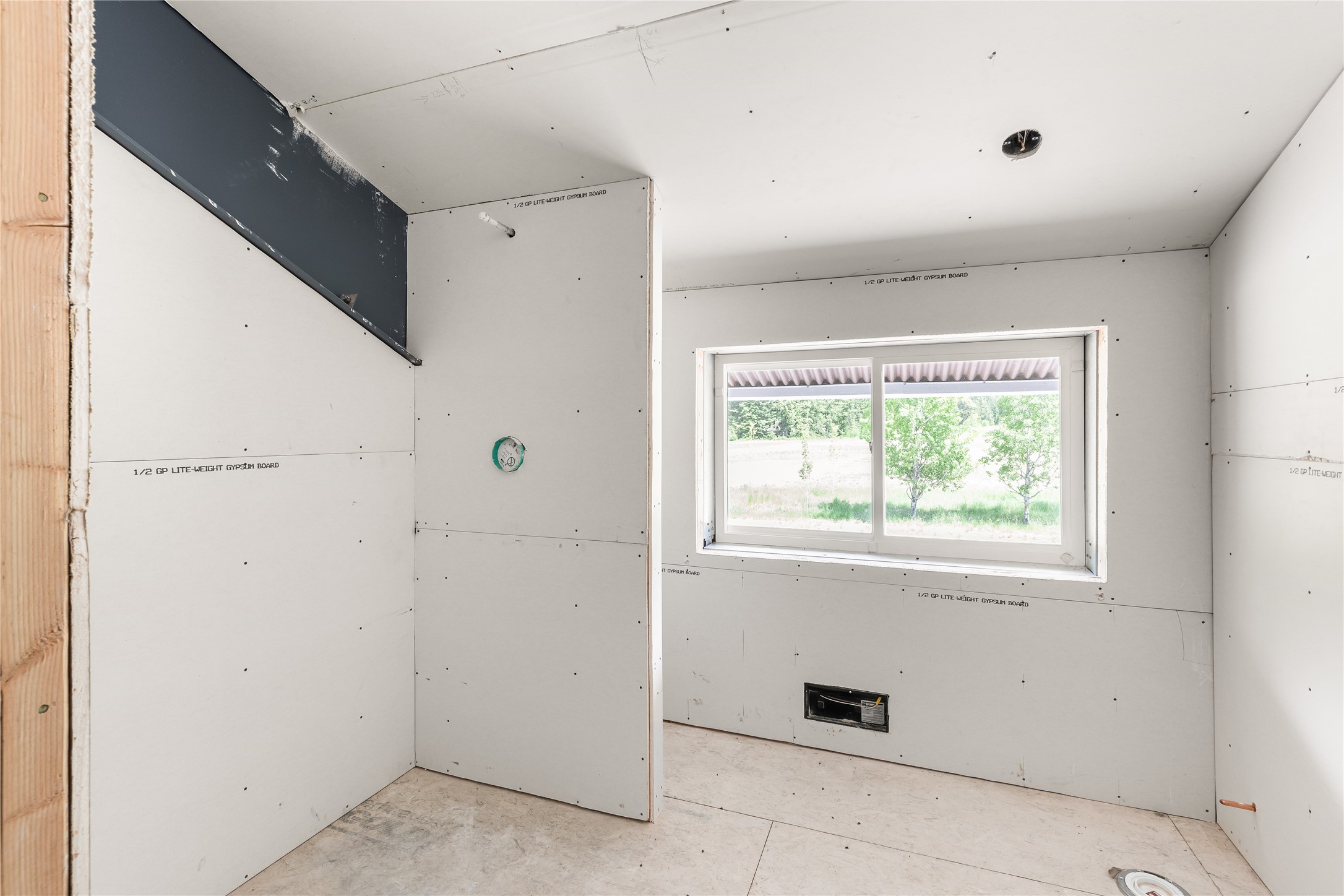189 Blue Creek Road Property Photo 49