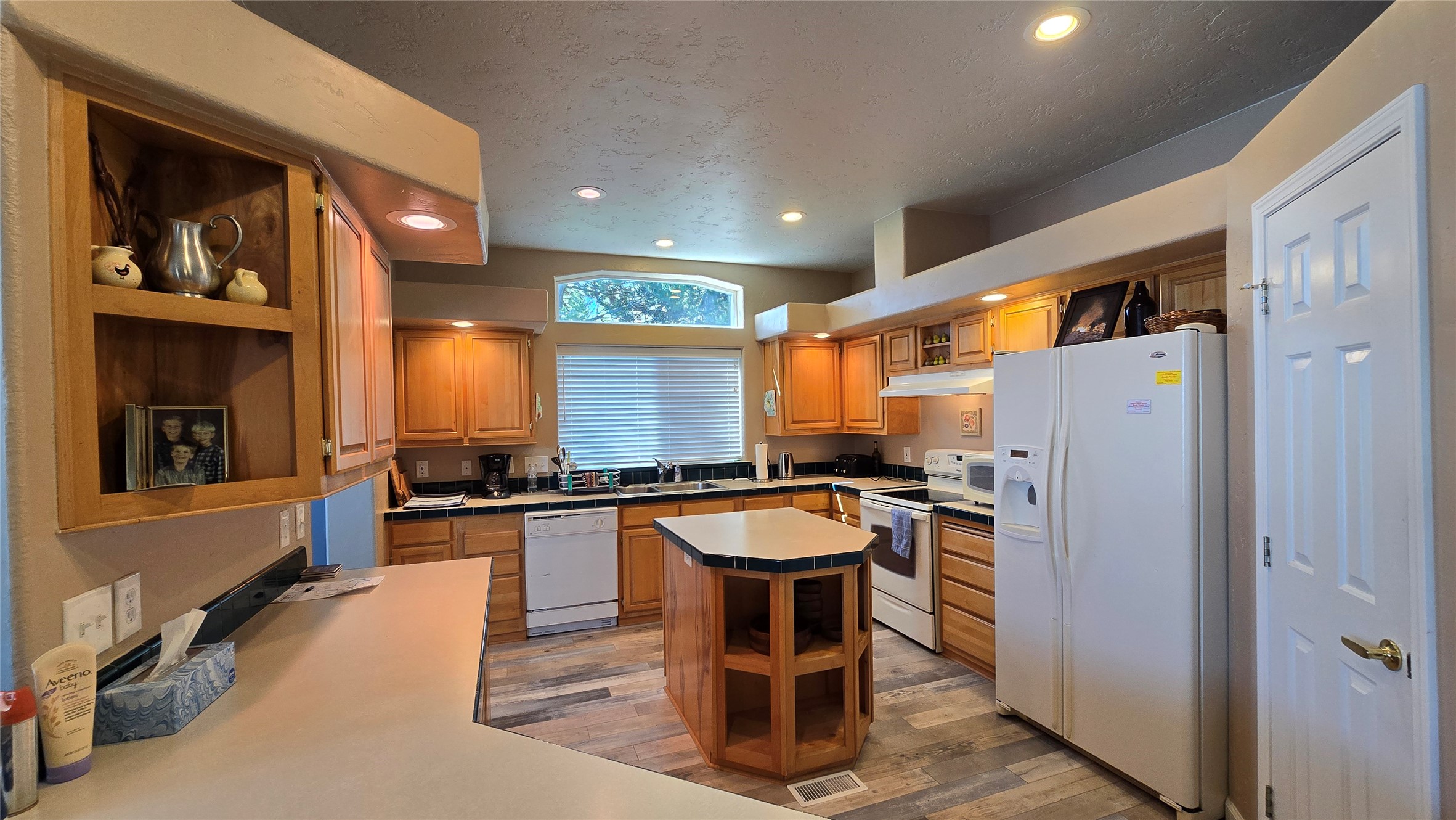 38596 Two Island View Road Property Photo 7