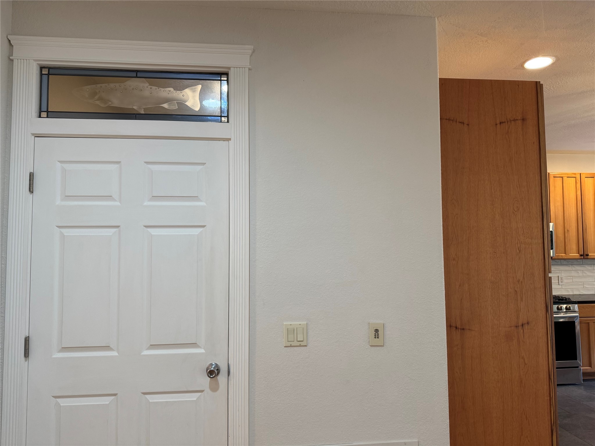 638 Trestle Creek Drive Property Photo 6
