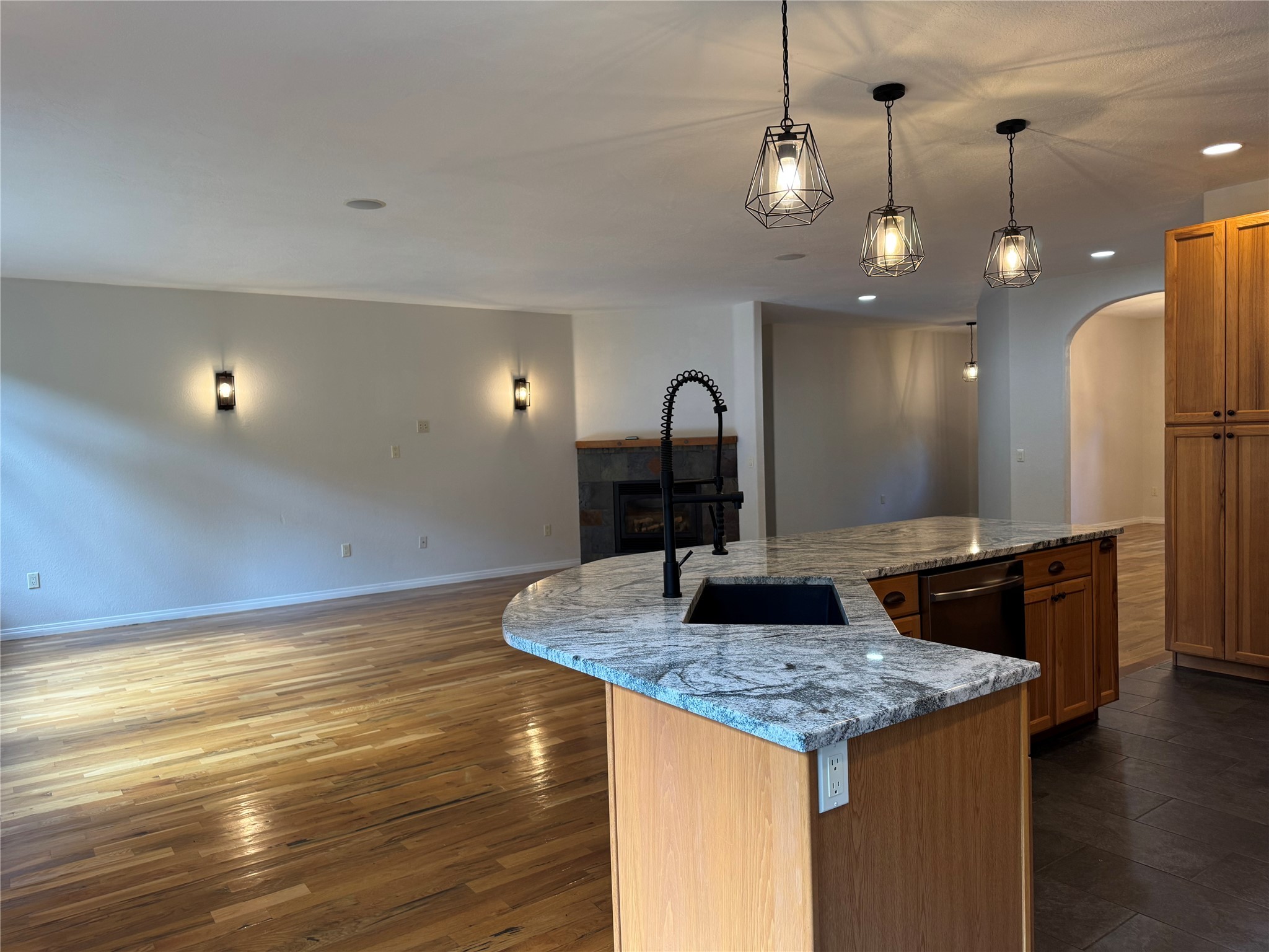 638 Trestle Creek Drive Property Photo 8