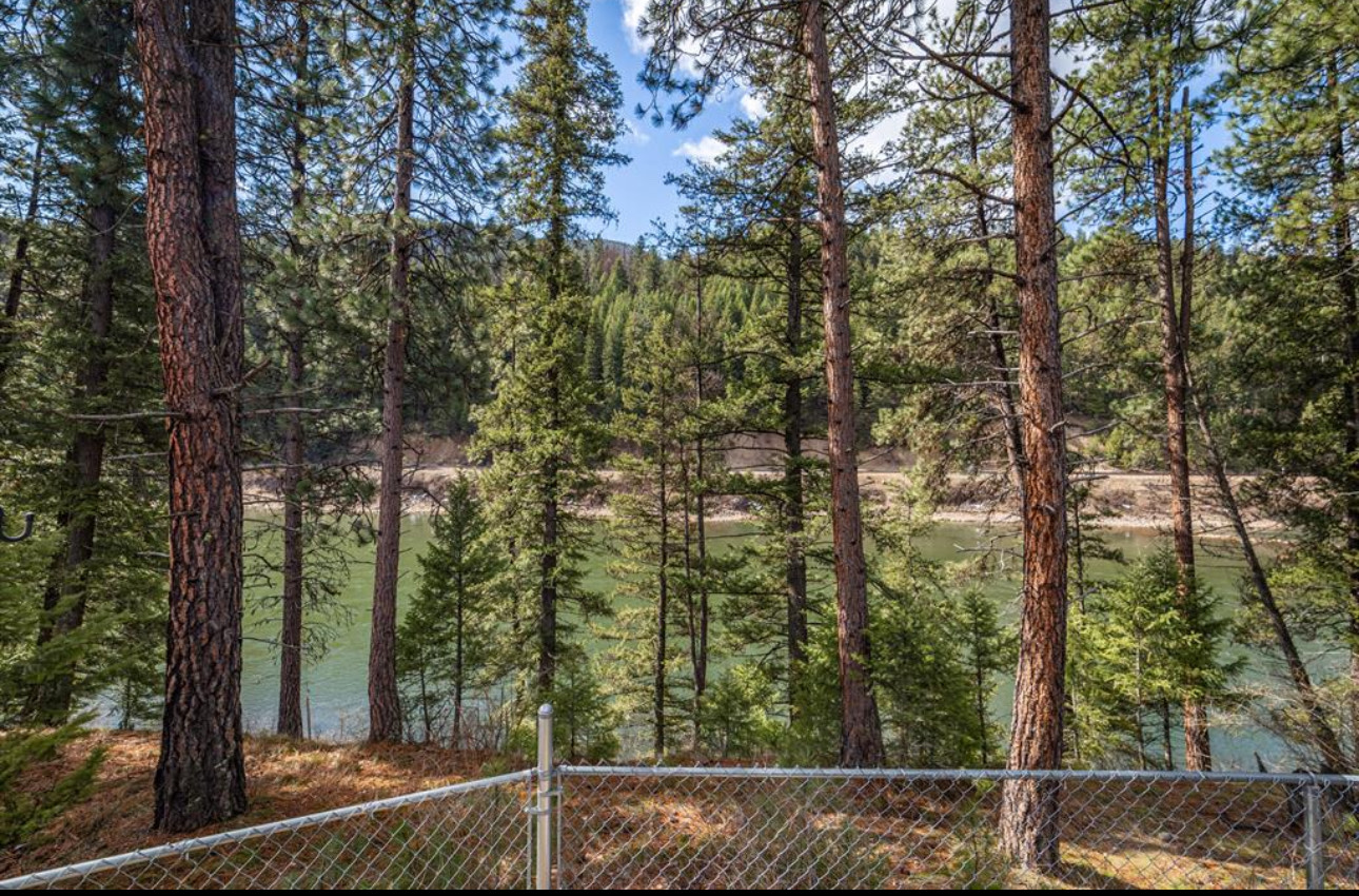 638 Trestle Creek Drive Property Photo 30