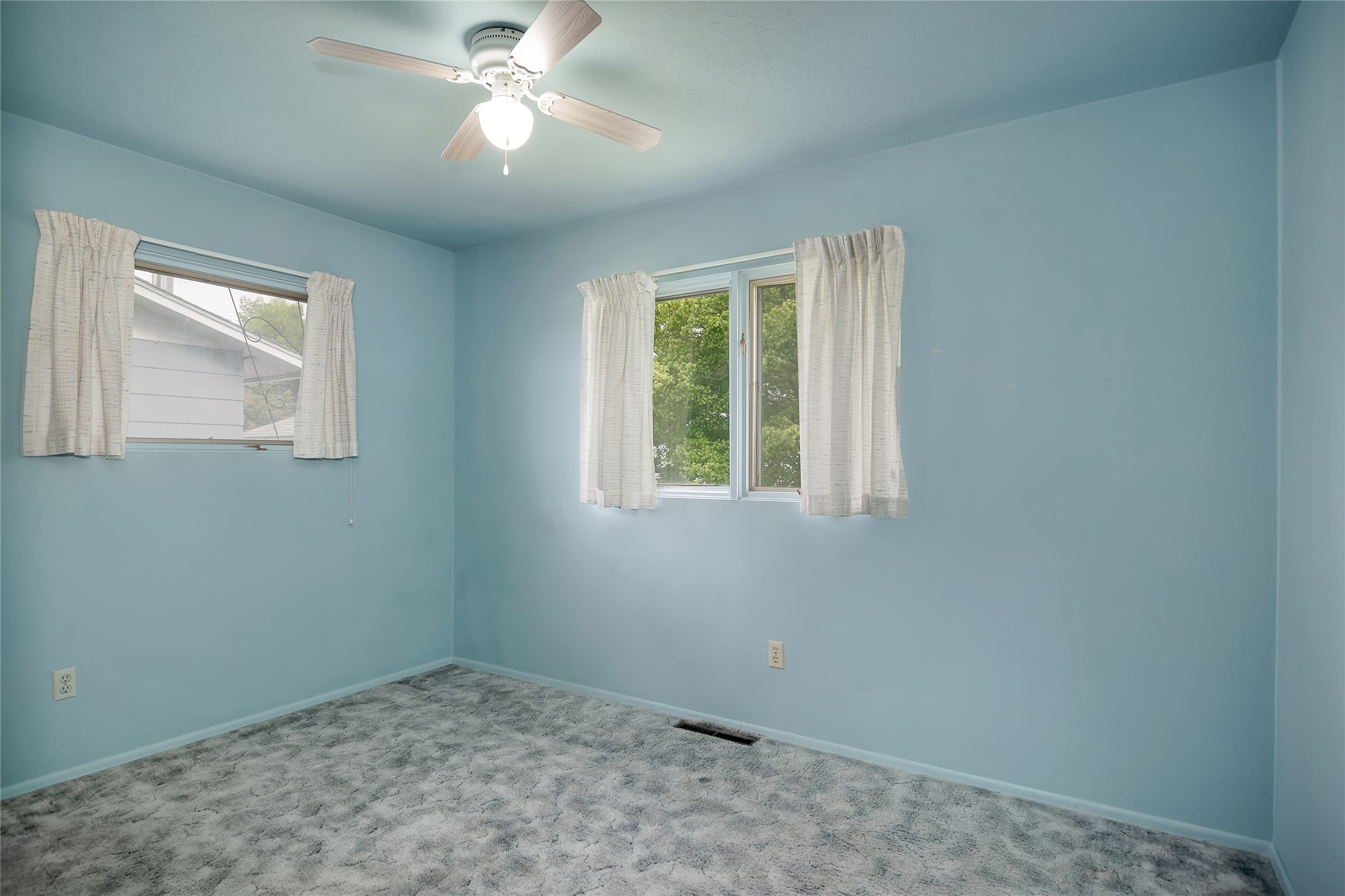 319 W Gail Street Property Photo 13