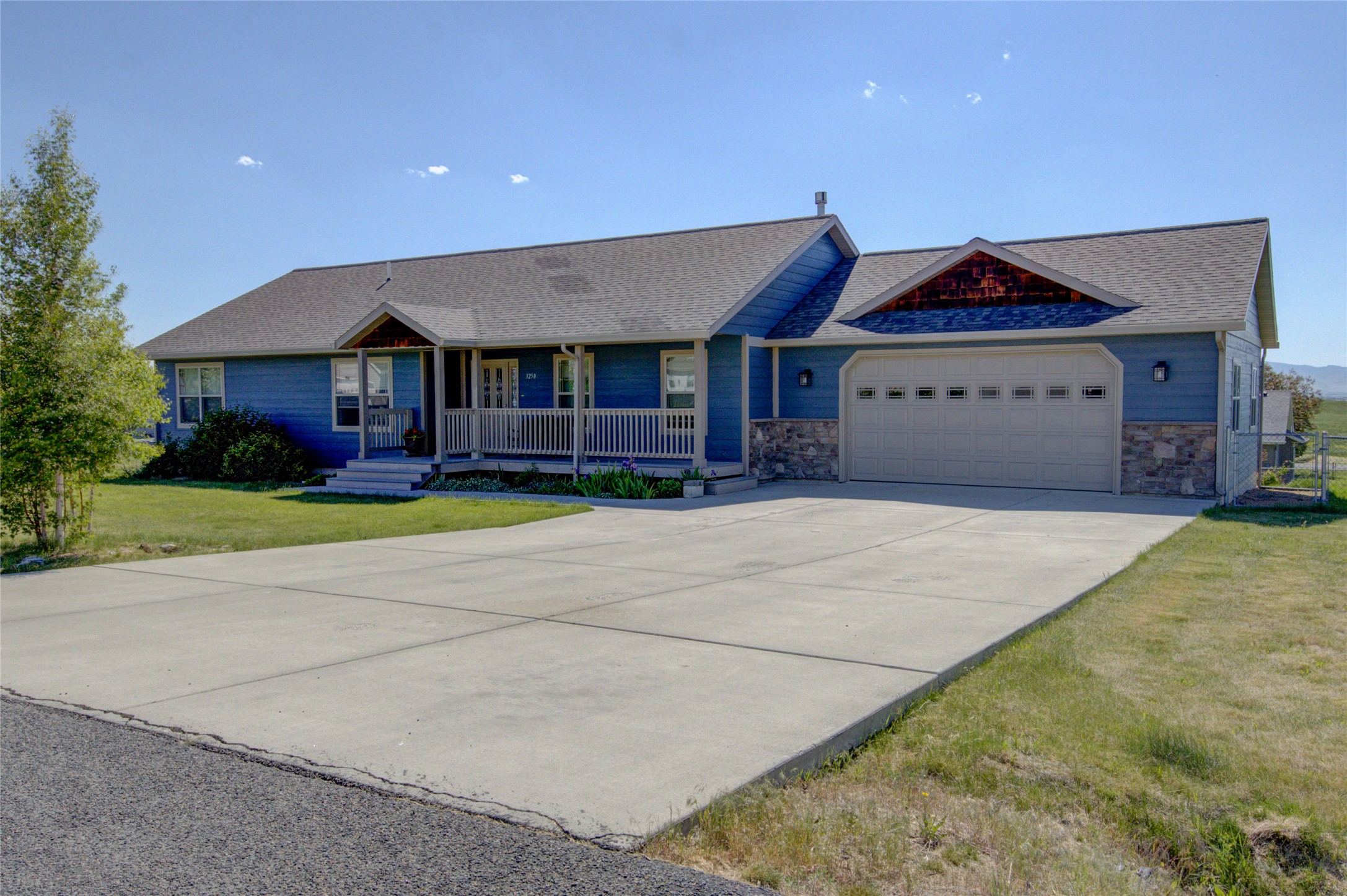 3250 Stillwell Drive Property Photo 1
