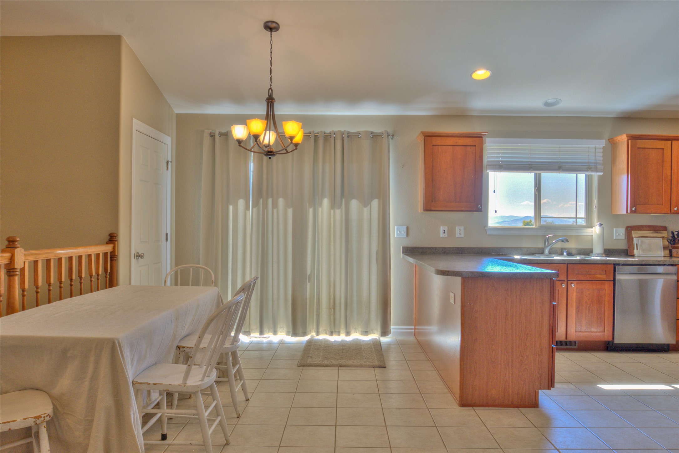 3250 Stillwell Drive Property Photo 8