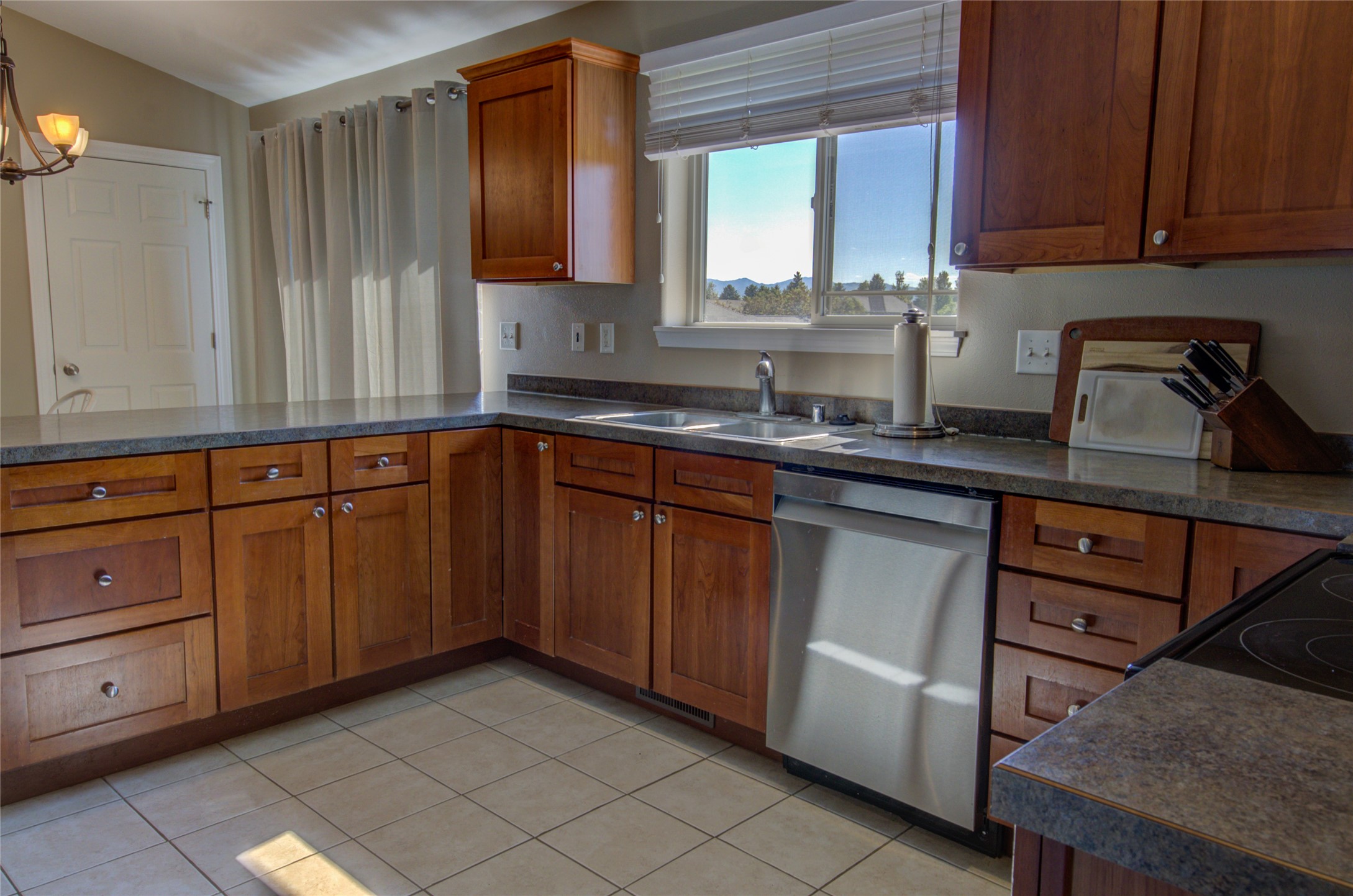 3250 Stillwell Drive Property Photo 12