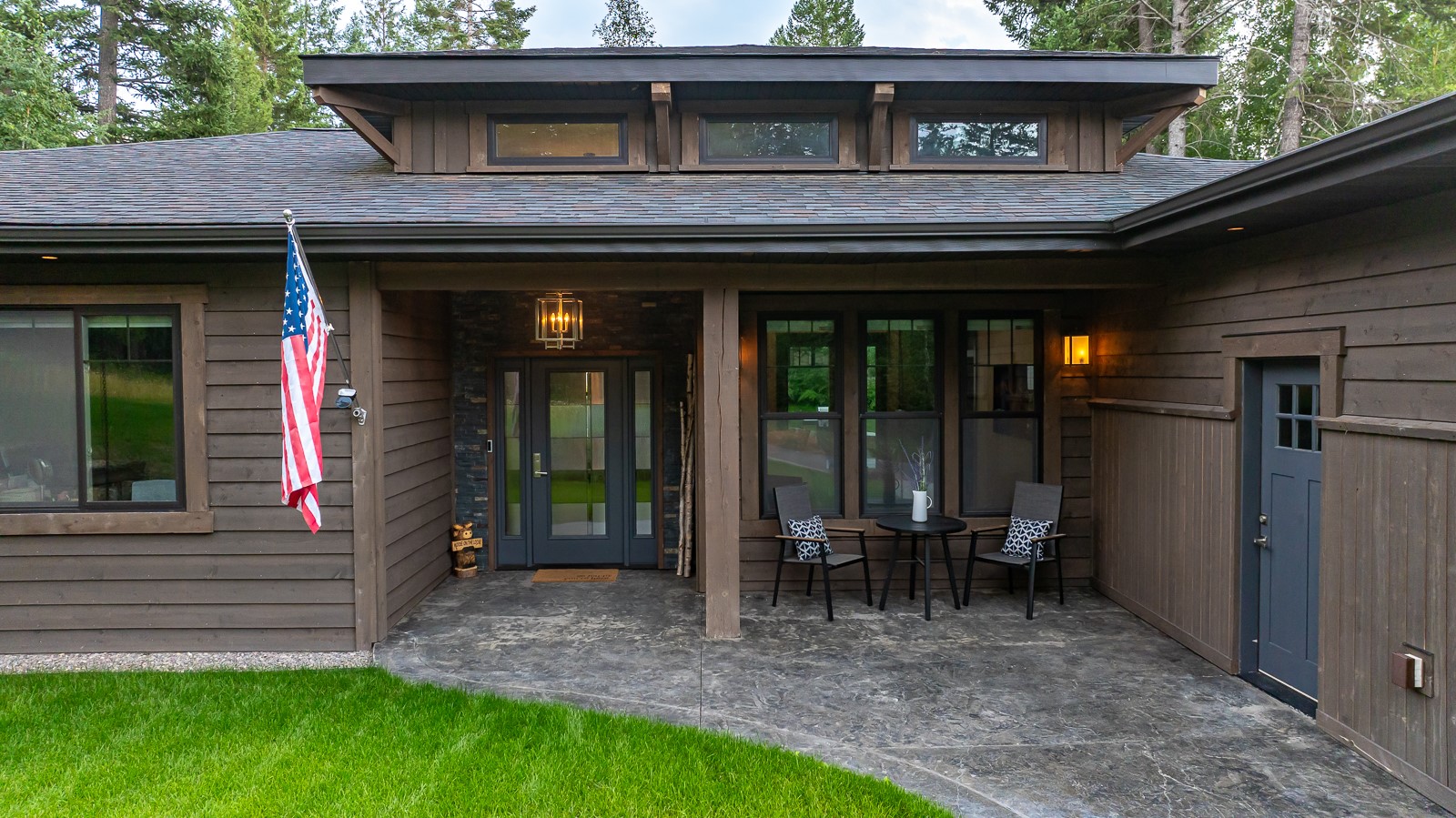 136 Turnberry Terrace Property Photo 4