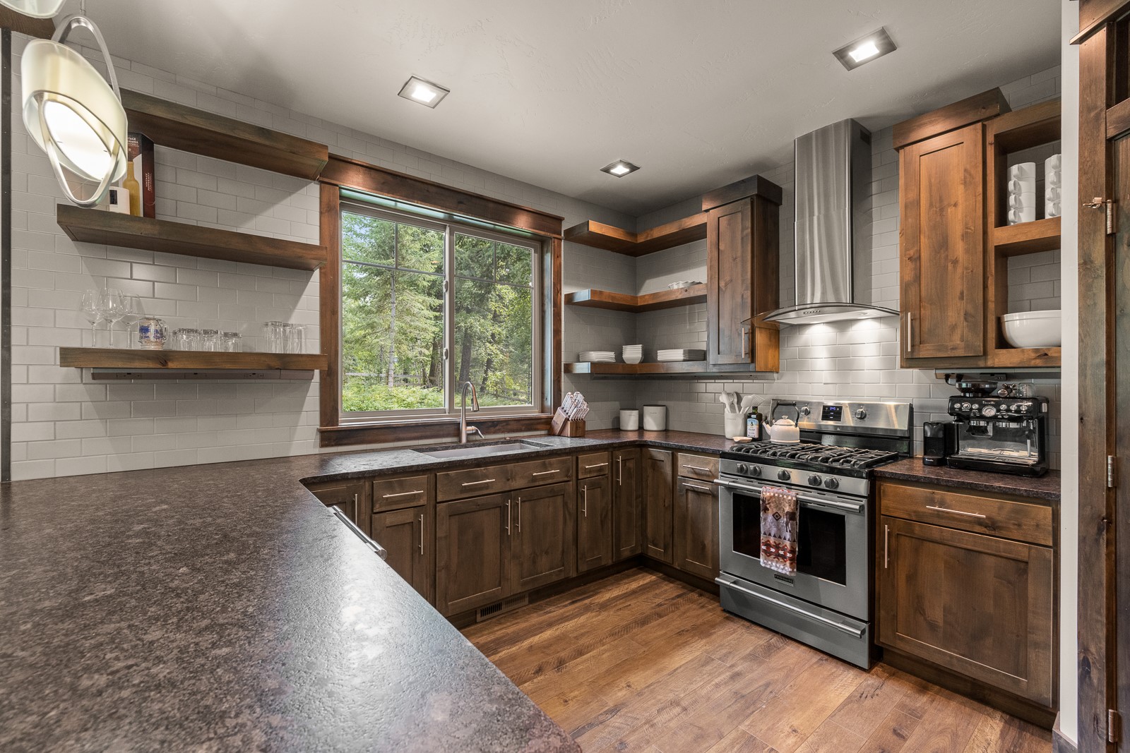 136 Turnberry Terrace Property Photo 8