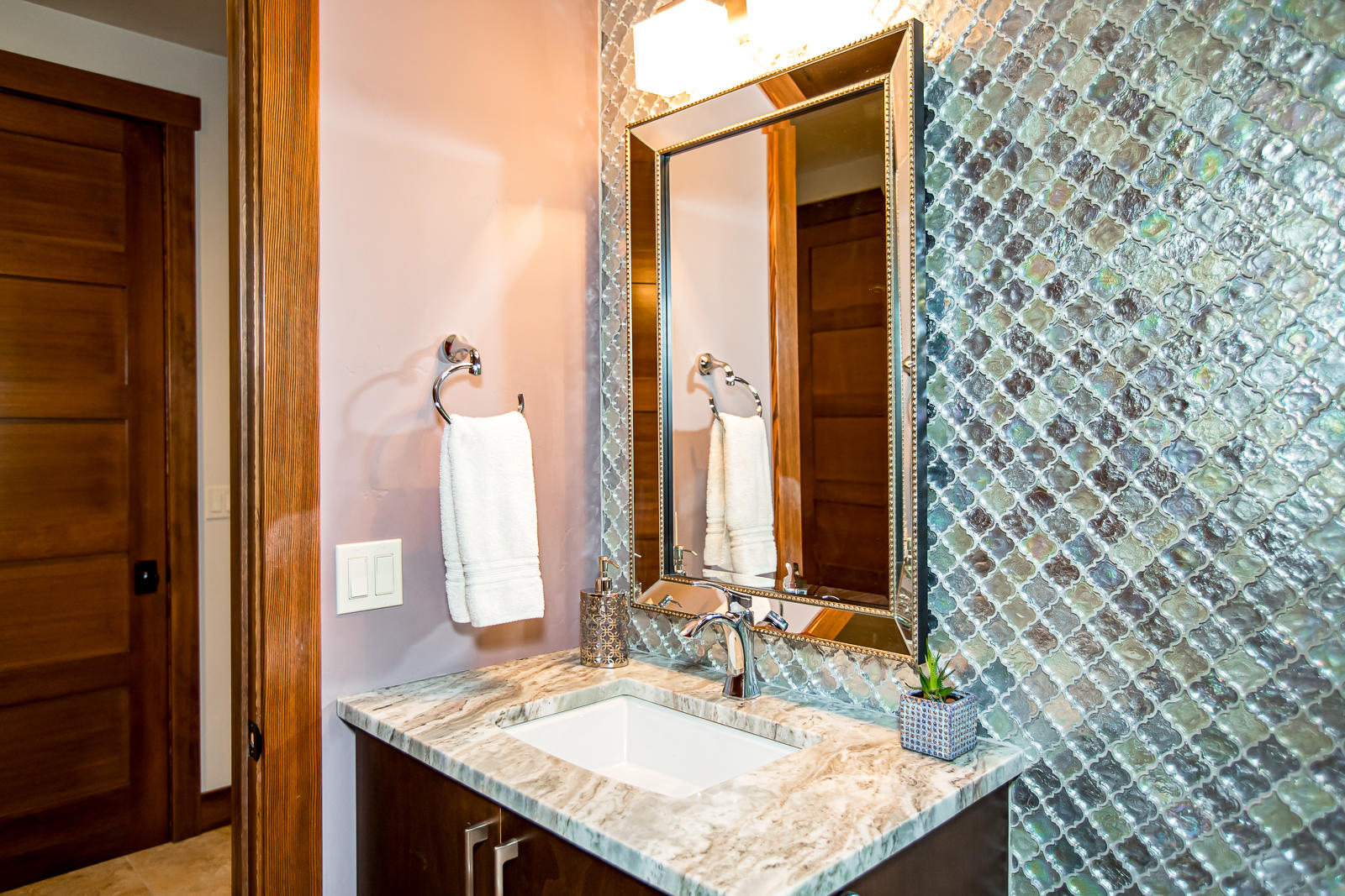 2475 E Lakeshore Drive Property Photo 36