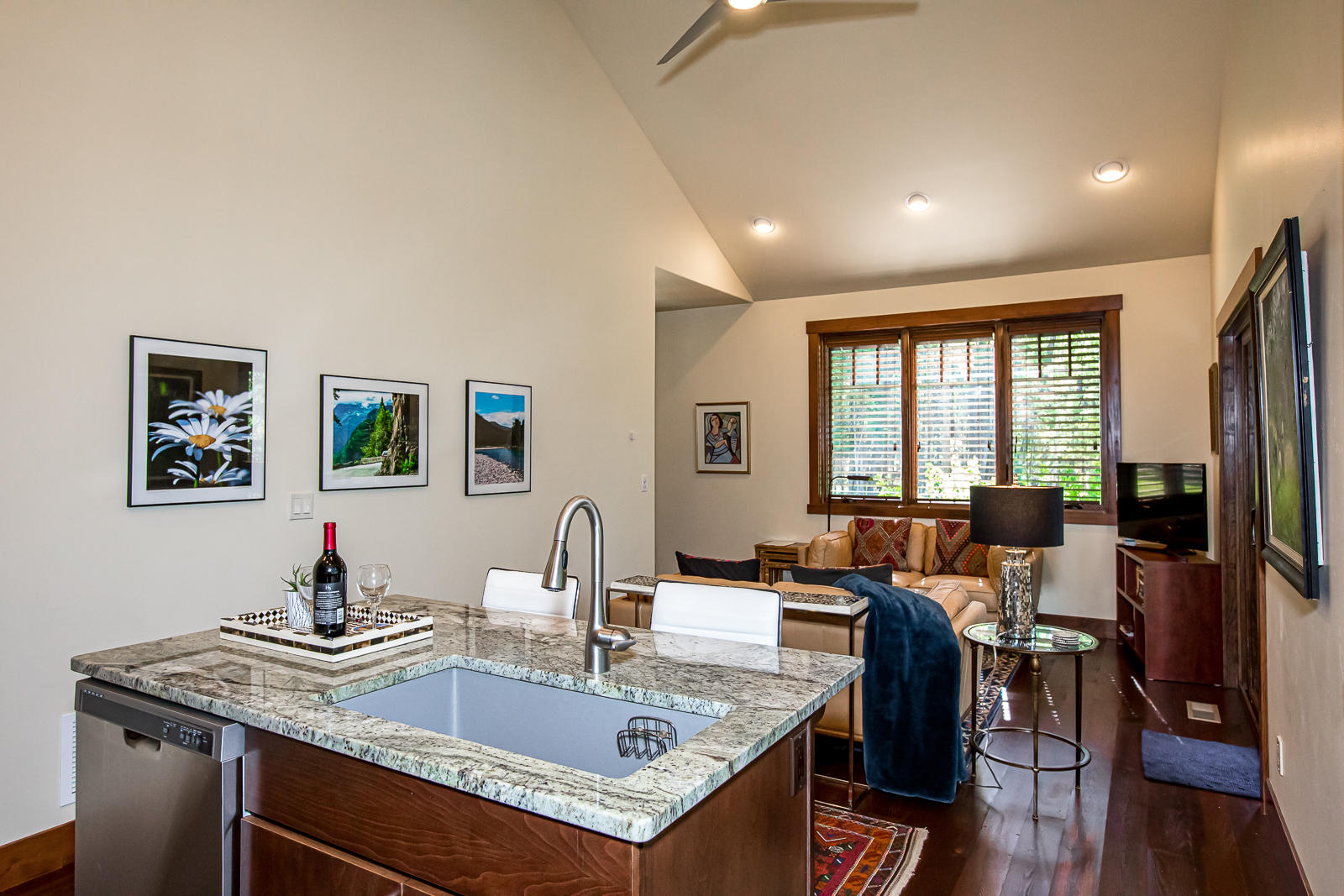 2475 E Lakeshore Drive Property Photo 47