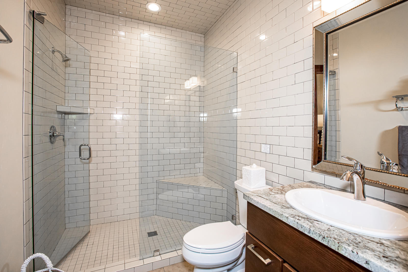 2475 E Lakeshore Drive Property Photo 56