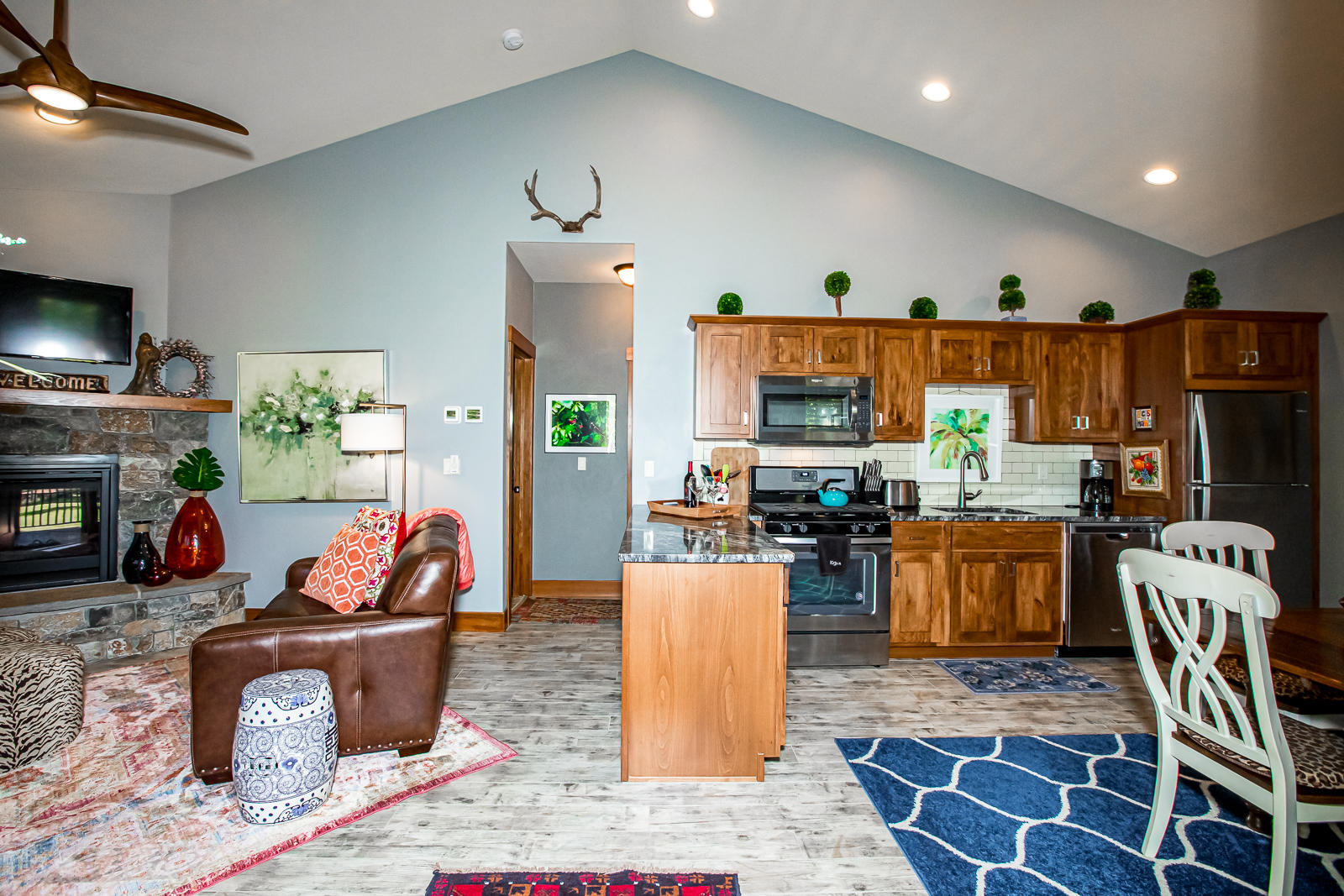2475 E Lakeshore Drive Property Photo 63