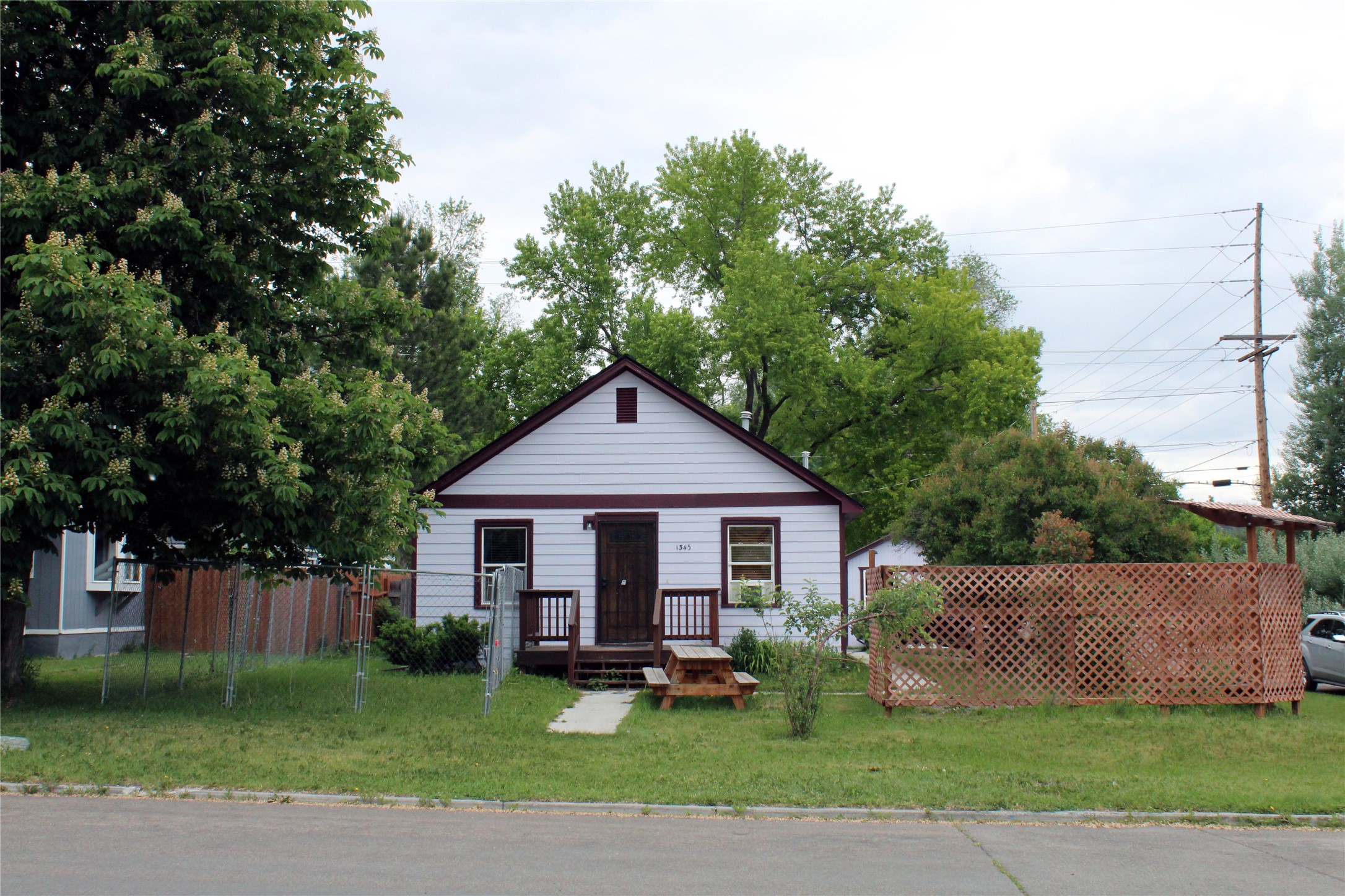 1345 2nd Avenue E Property Photo 1