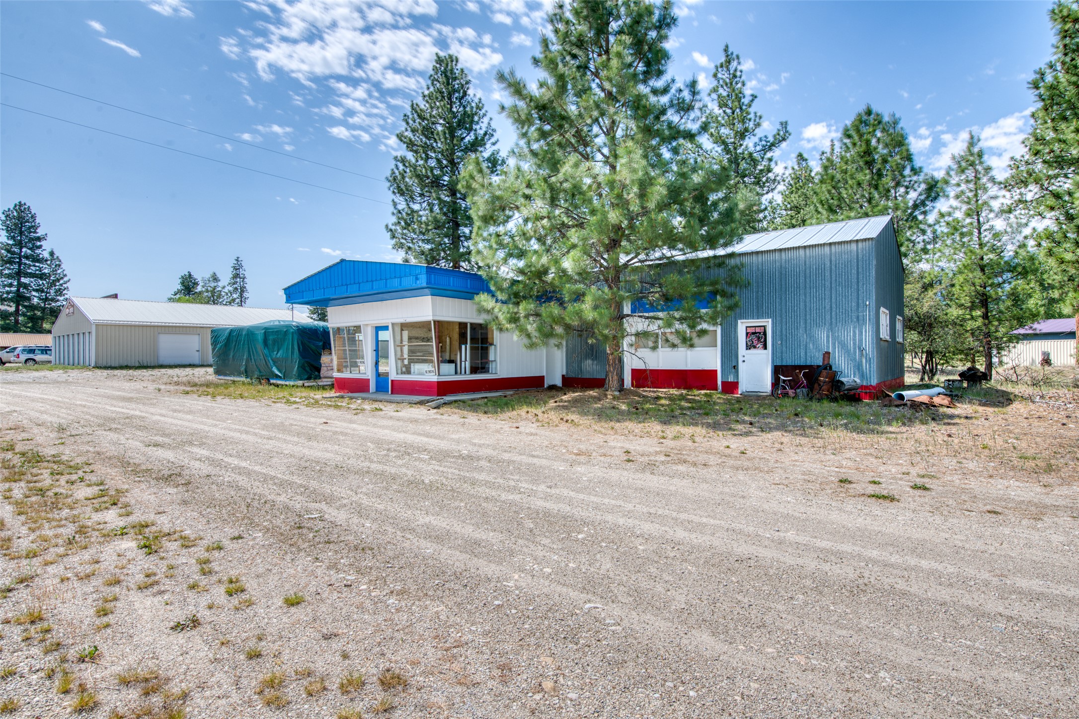 3565 Us Highway 93 S Property Photo 1