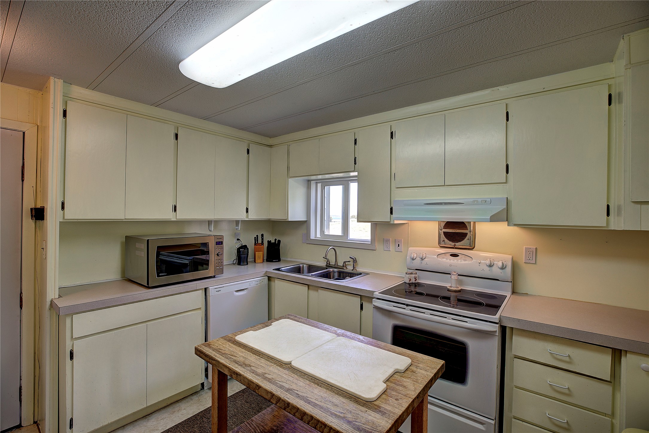 708 11th Street E Property Photo 26