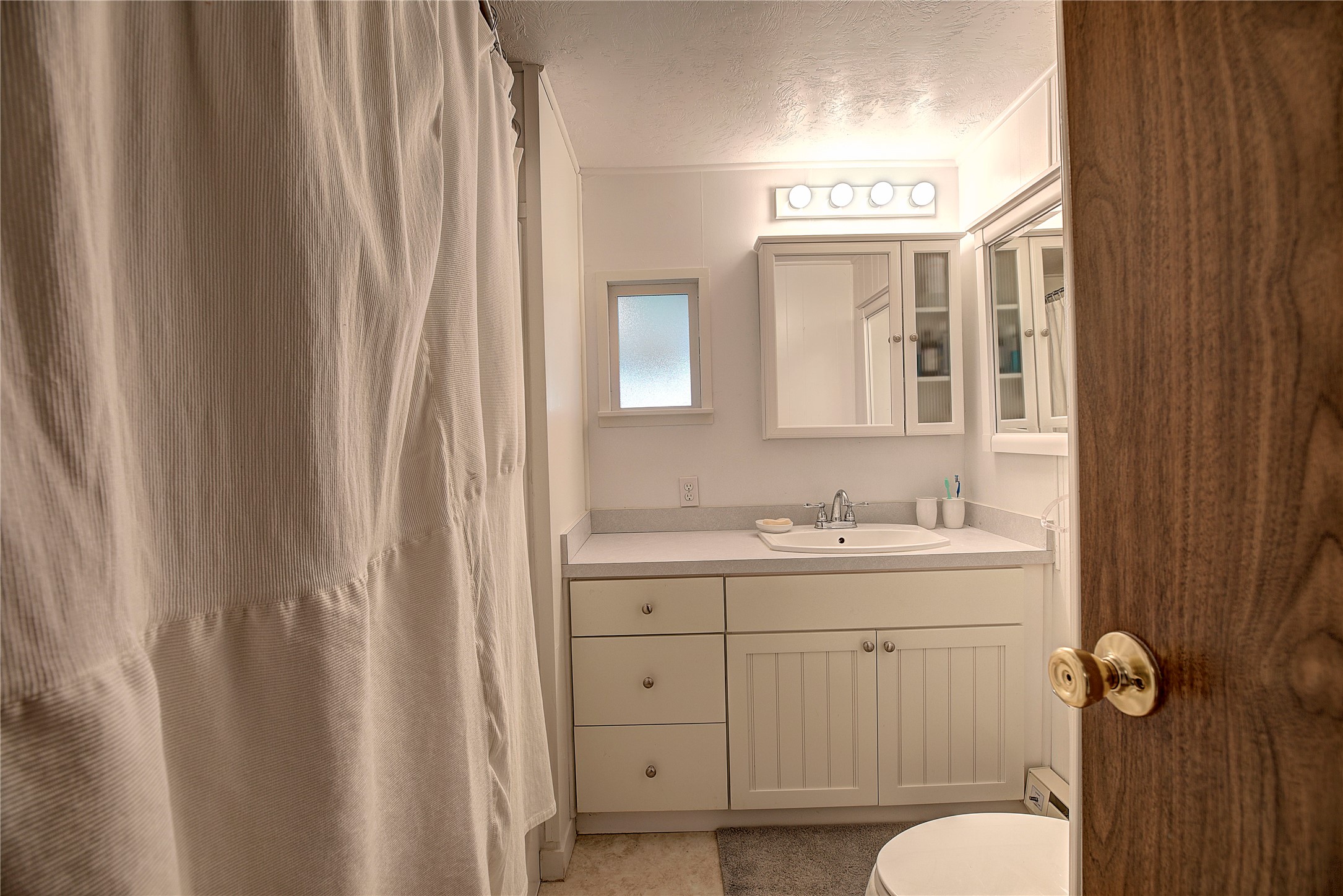 708 11th Street E Property Photo 43
