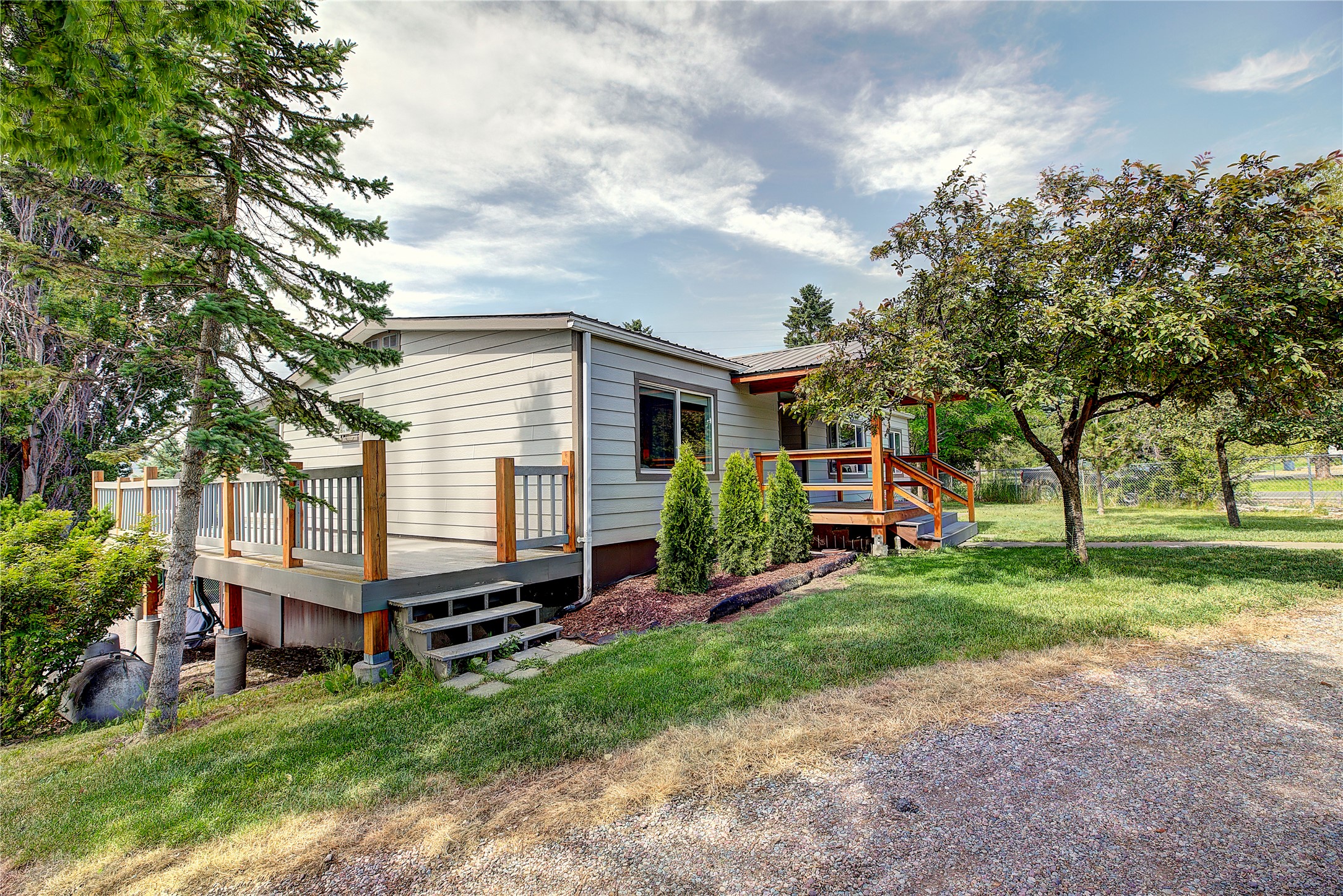 708 11th Street E Property Photo 65