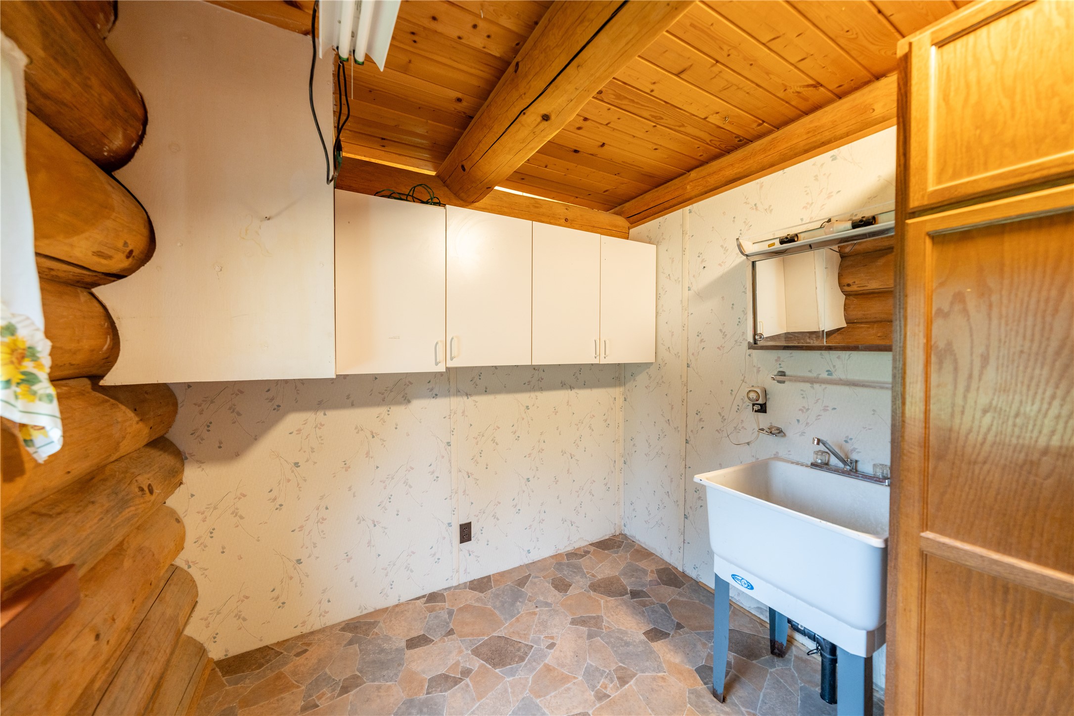 137 Amber Road Property Photo 16