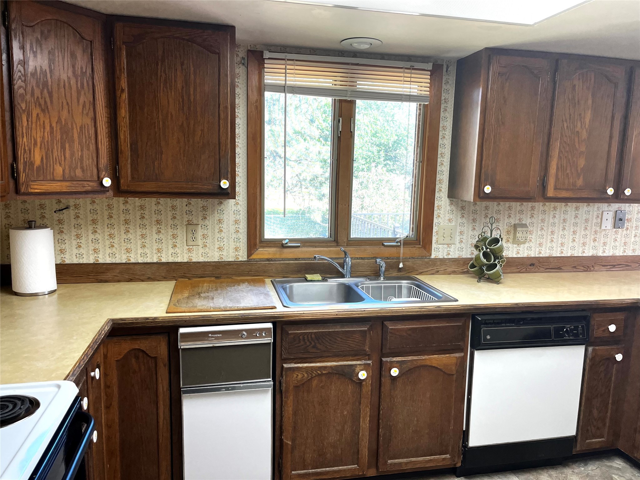 1114 Creek Crossing Road Property Photo 15