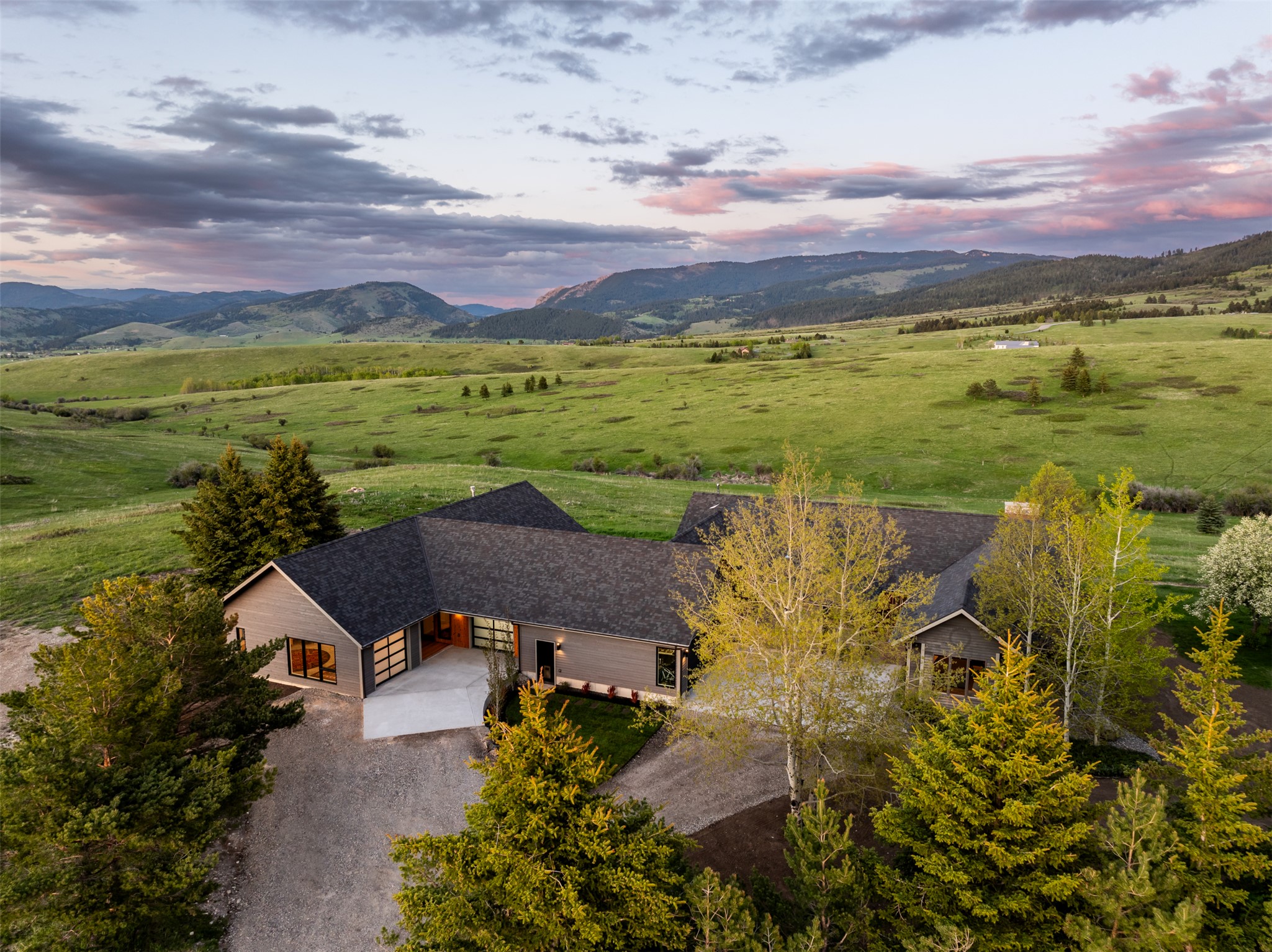 370 Star Ridge Road Property Photo 1