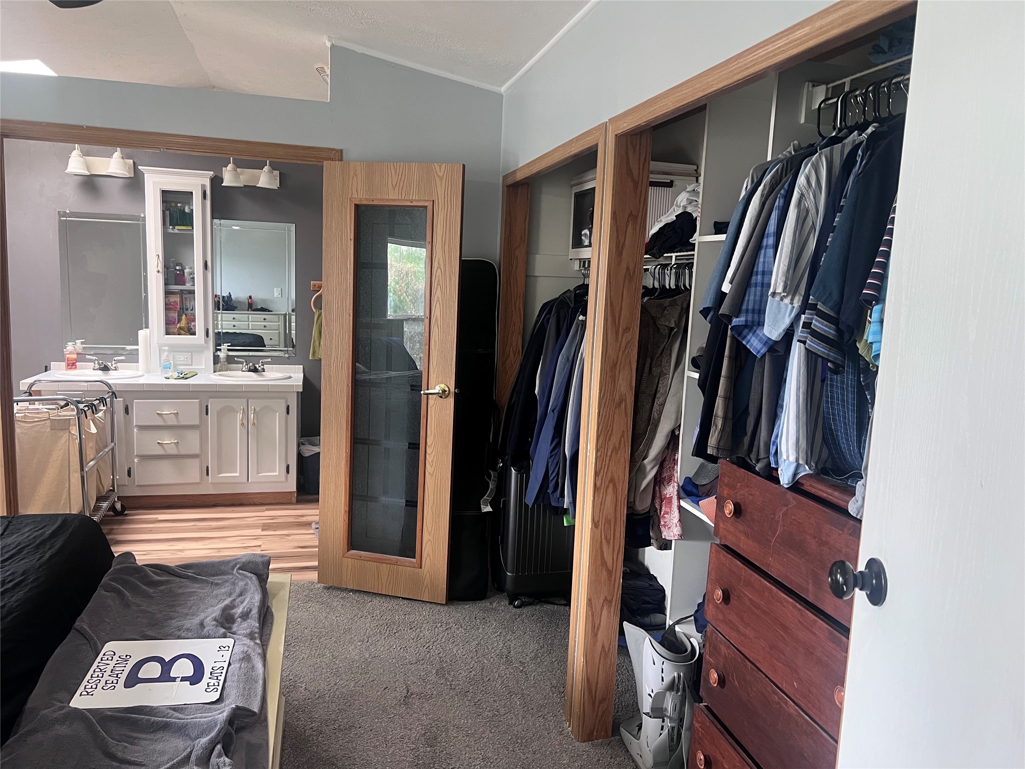 3000 Villard Avenue 12 Property Photo 17