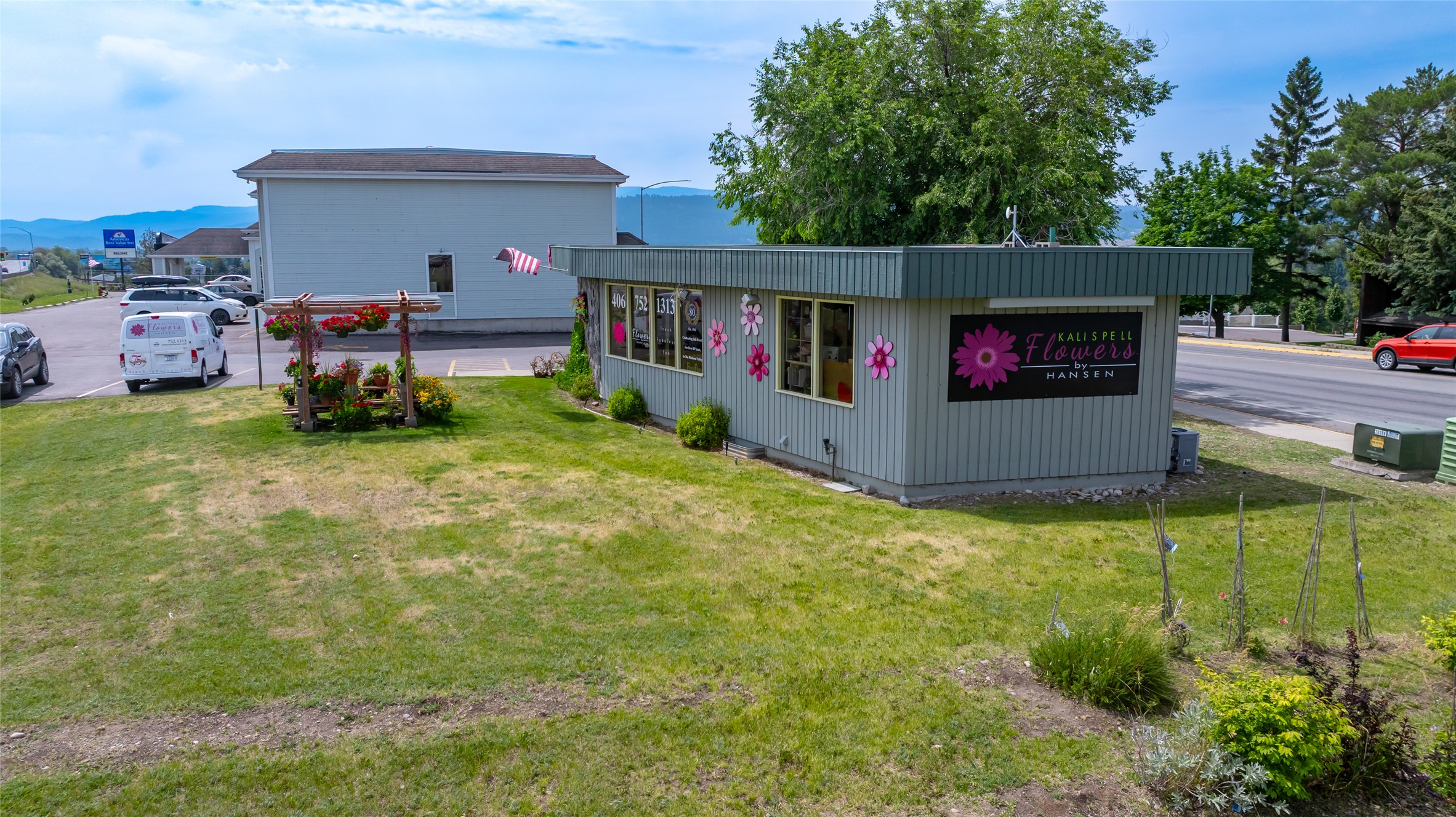 1297 N Meridian Road Property Photo 6
