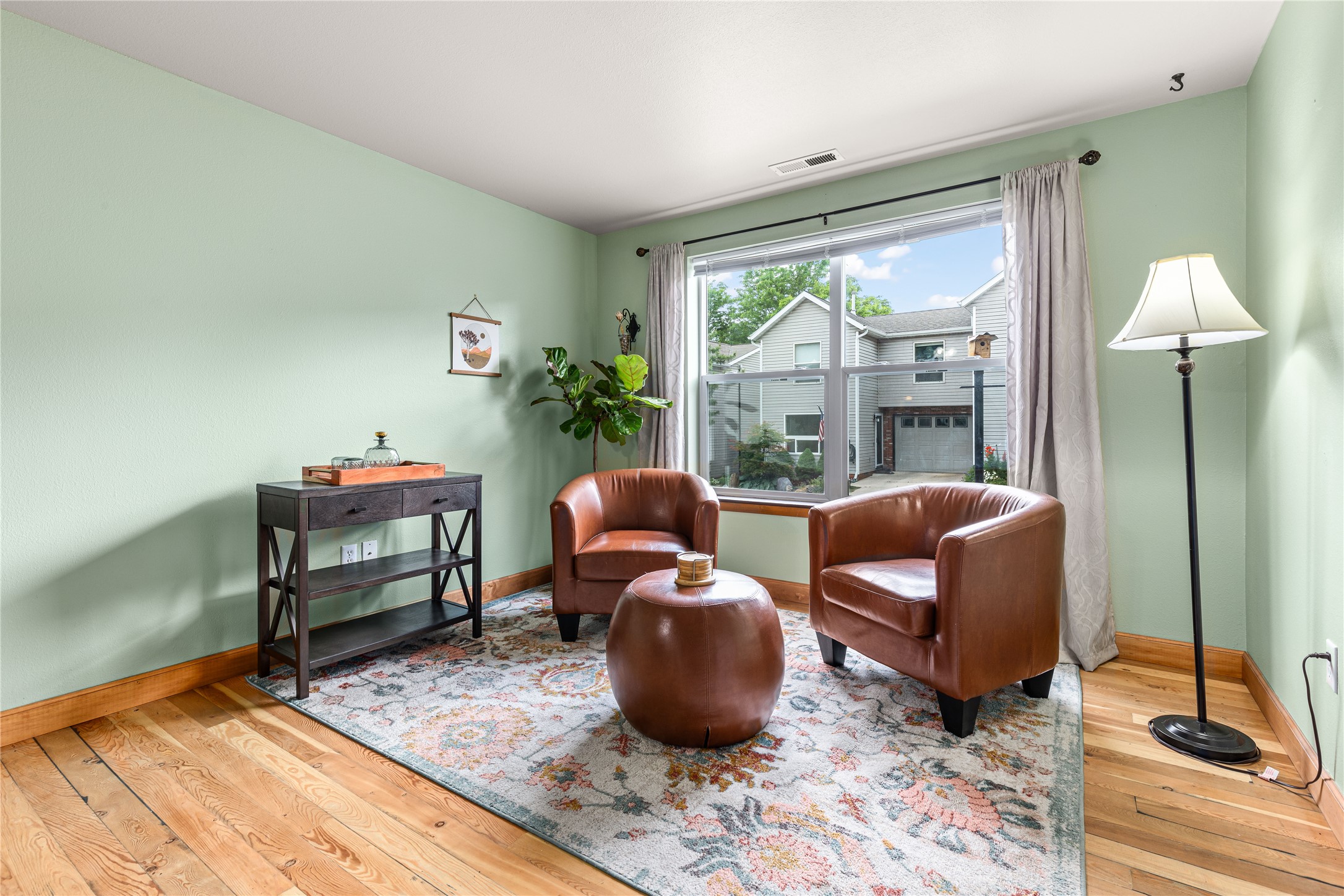 1730 Park Place B Property Photo 1