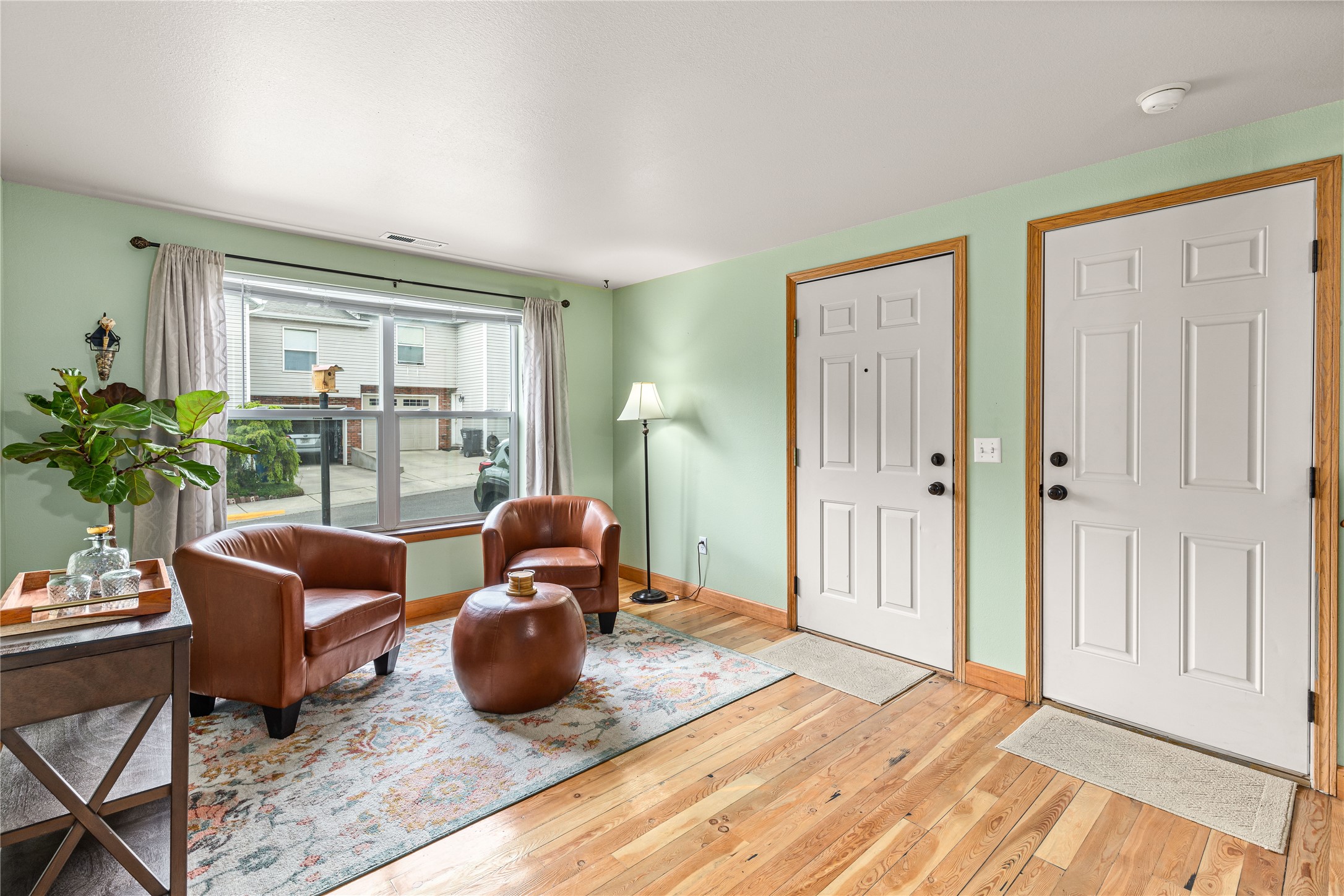 1730 Park Place B Property Photo 2