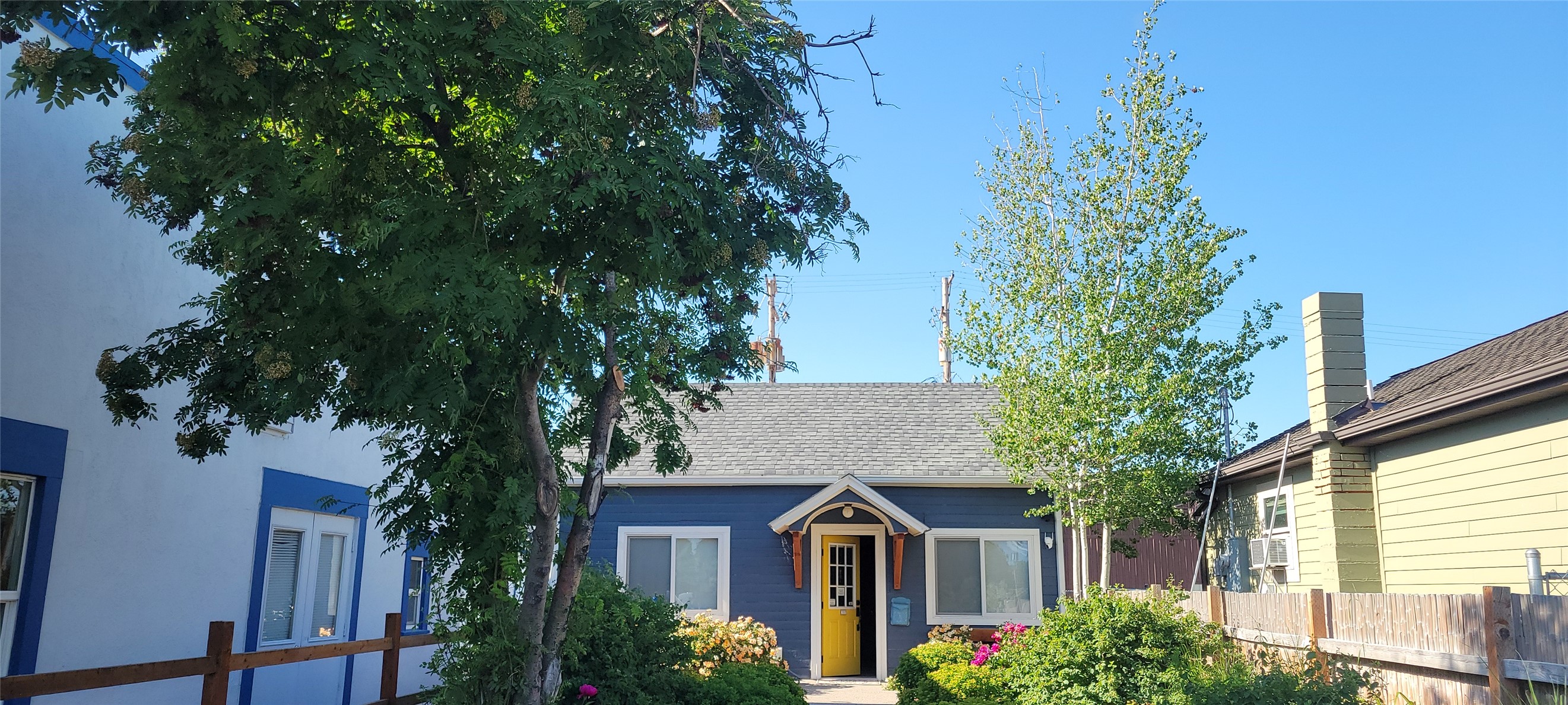 107 3rd Avenue E Property Photo 2