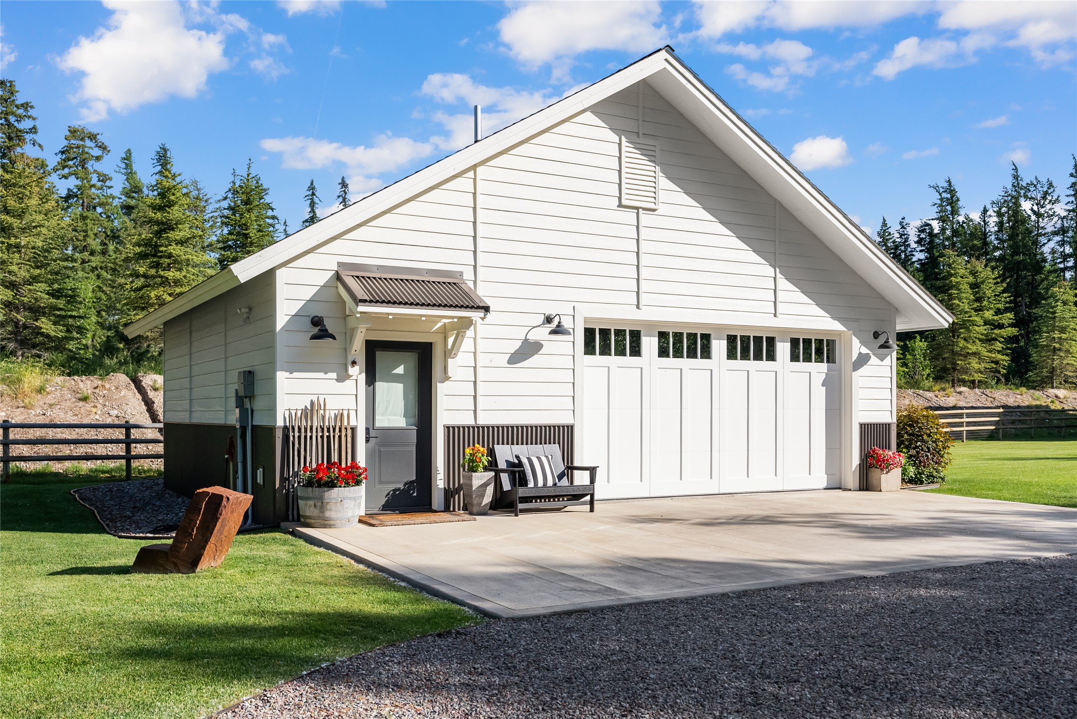 14833 Sunburst Drive Property Photo 11