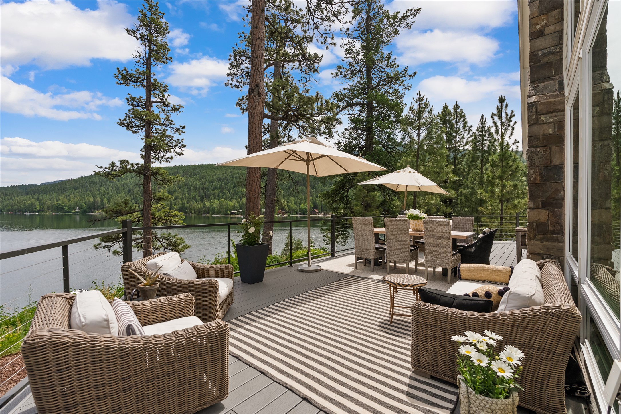 14833 Sunburst Drive Property Photo 13