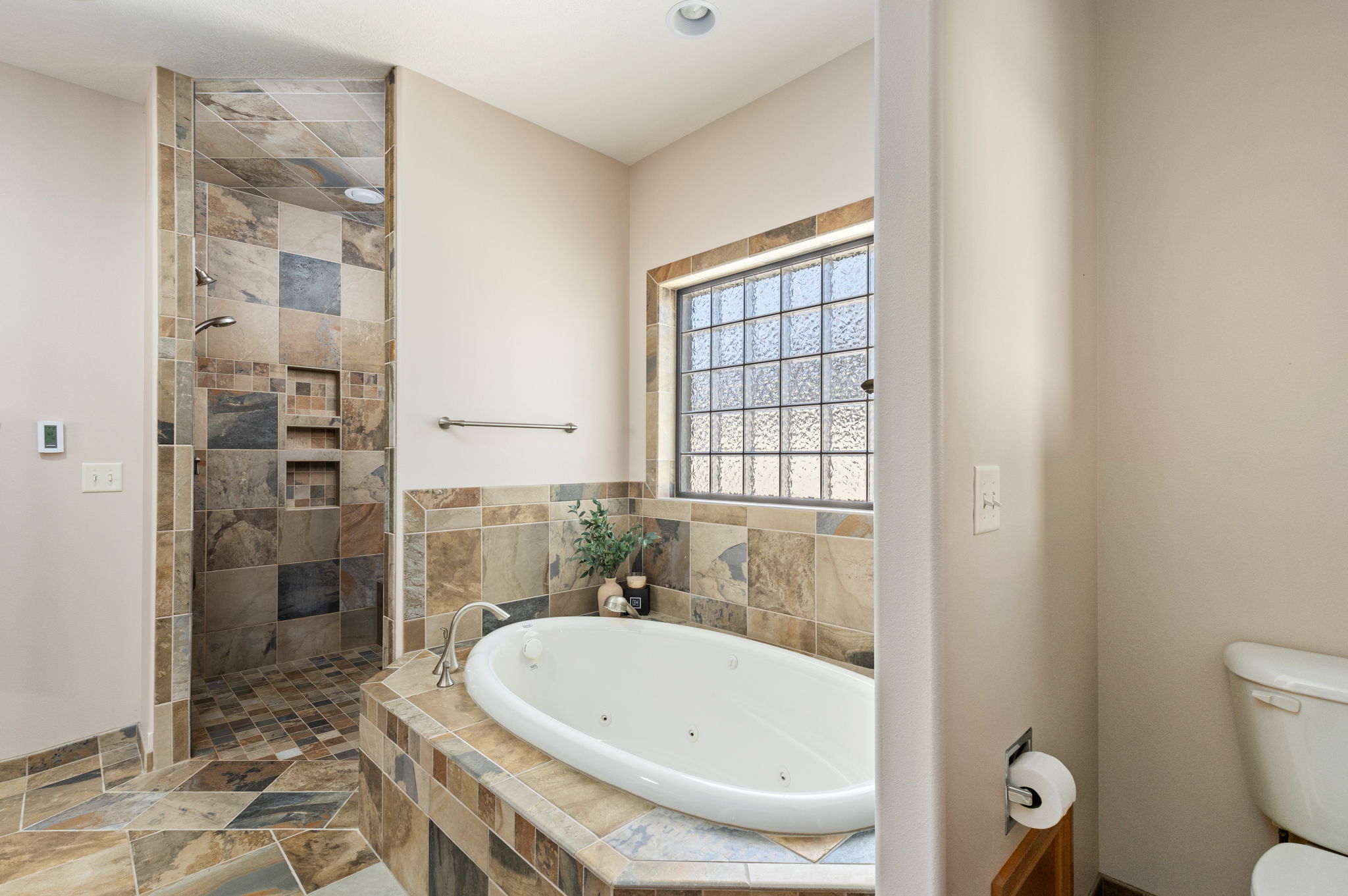2017 Whispering Ridge Drive Property Photo 32