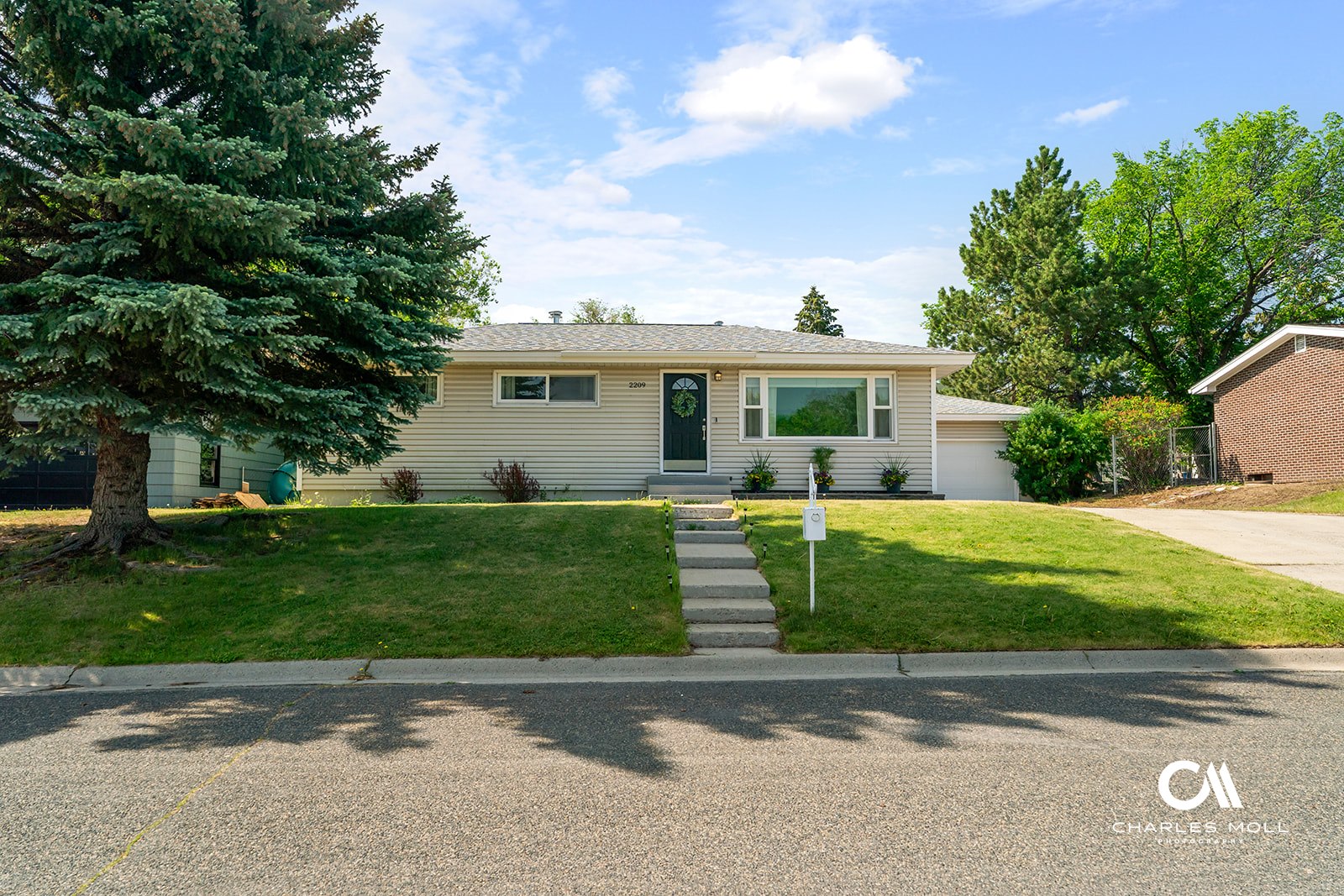 2209 5th Avenue Property Photo 44