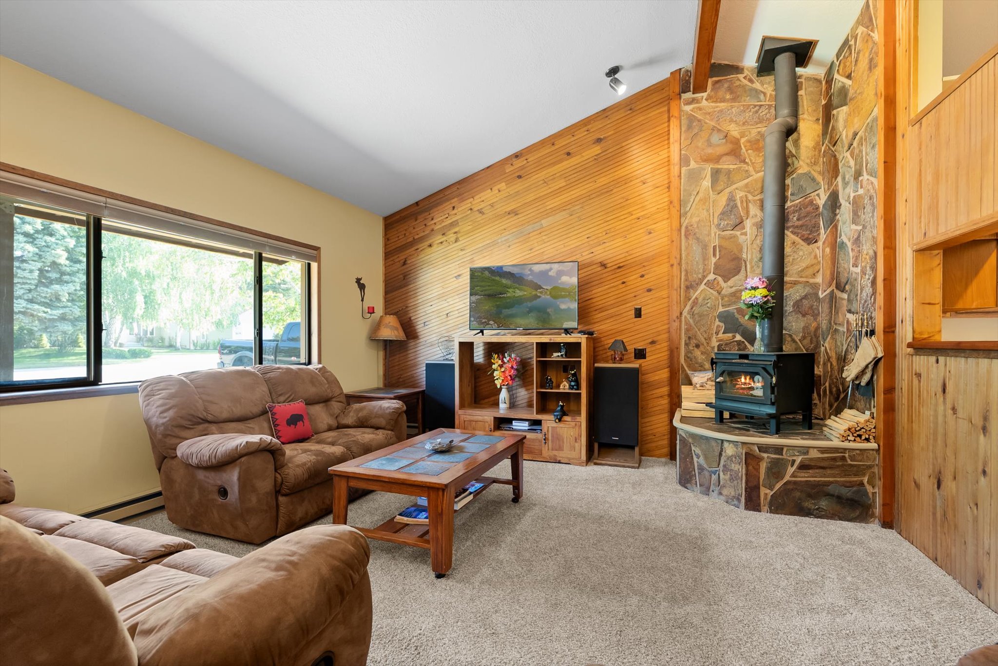 406 Summit Ridge Drive Property Photo 5