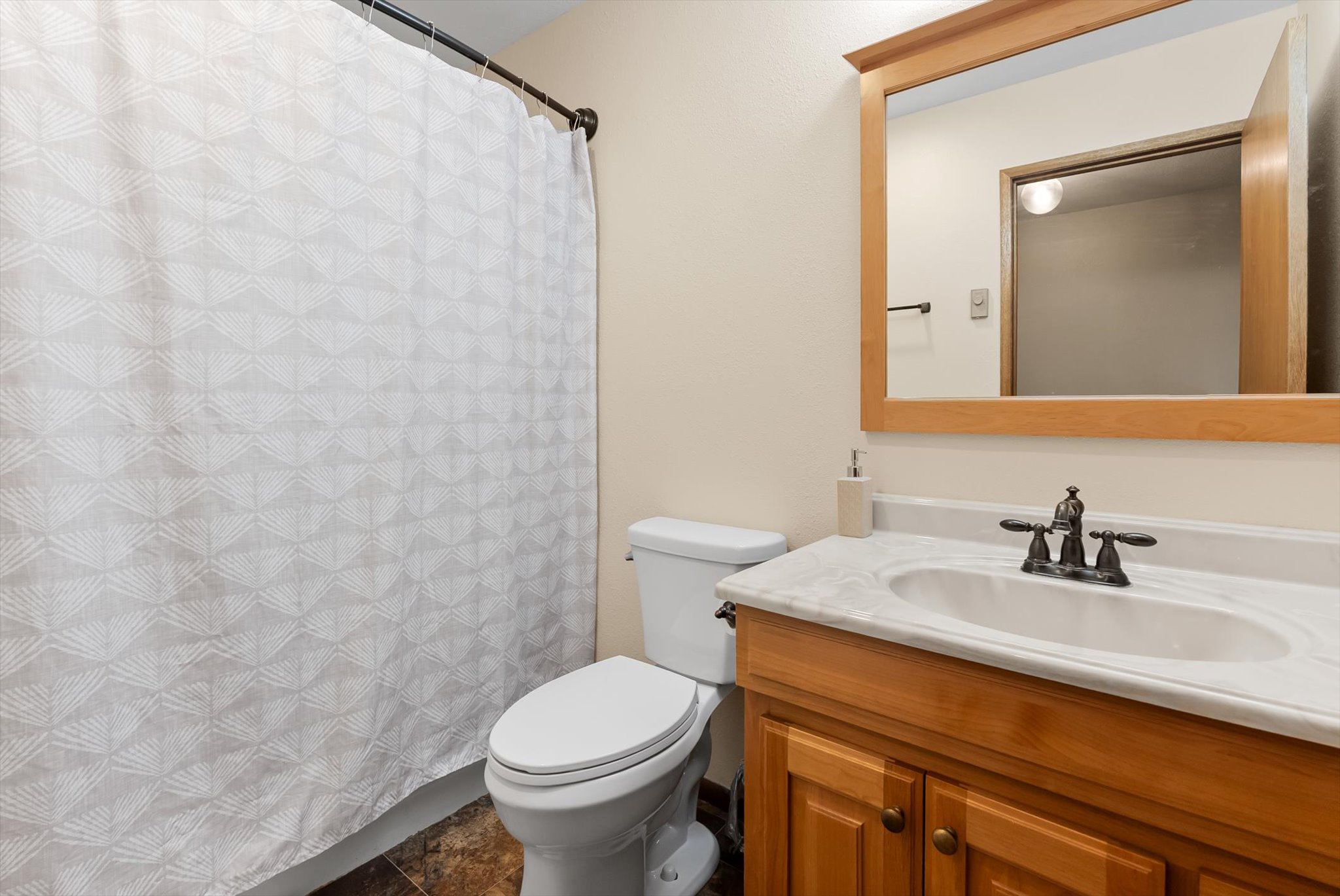 406 Summit Ridge Drive Property Photo 14