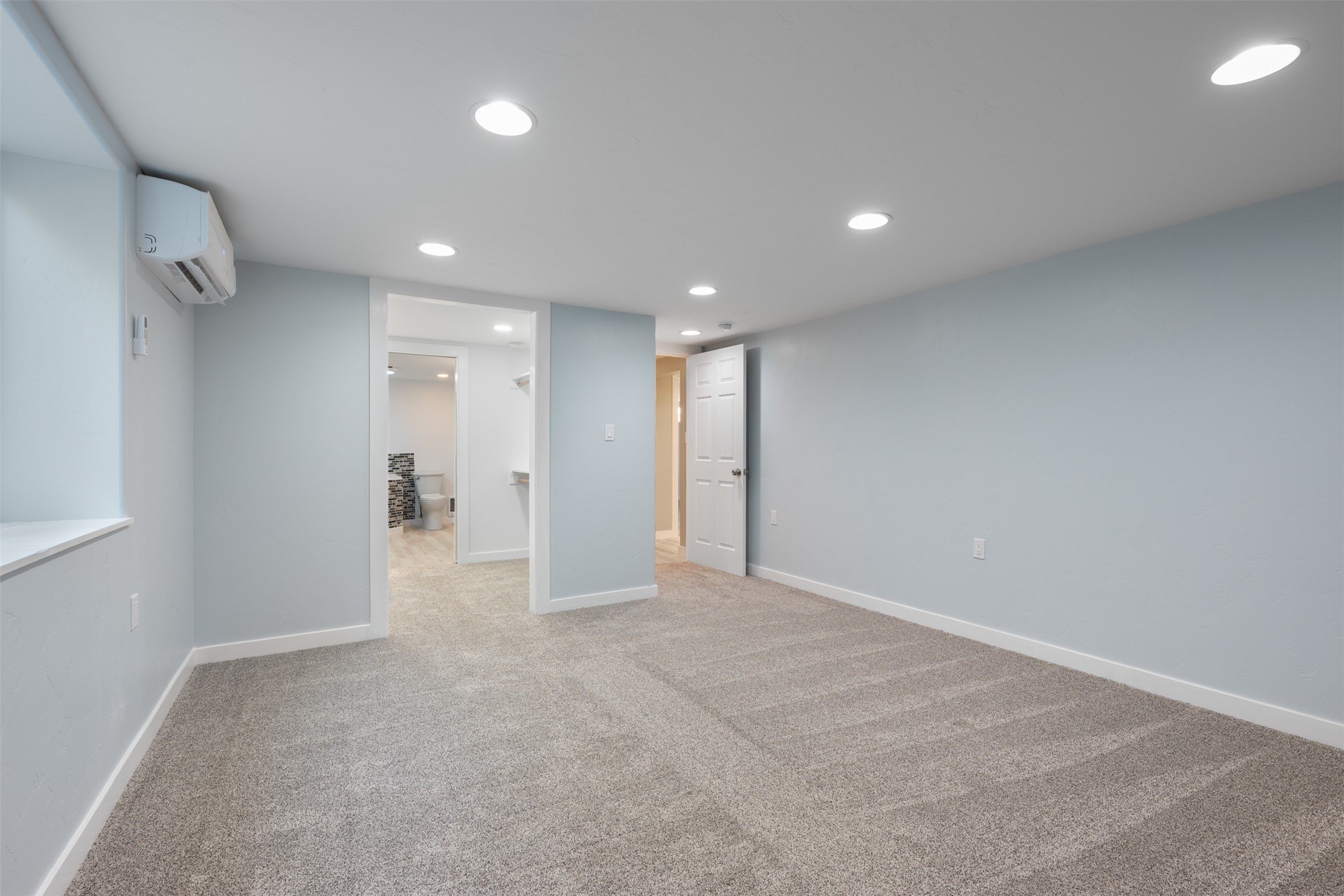 411 W 7th Street Property Photo 33
